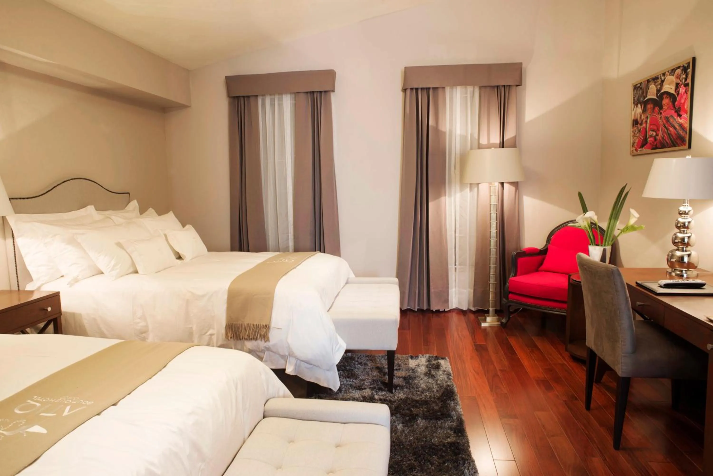 Photo of the whole room, Bed in Atiq Boutique Hotel