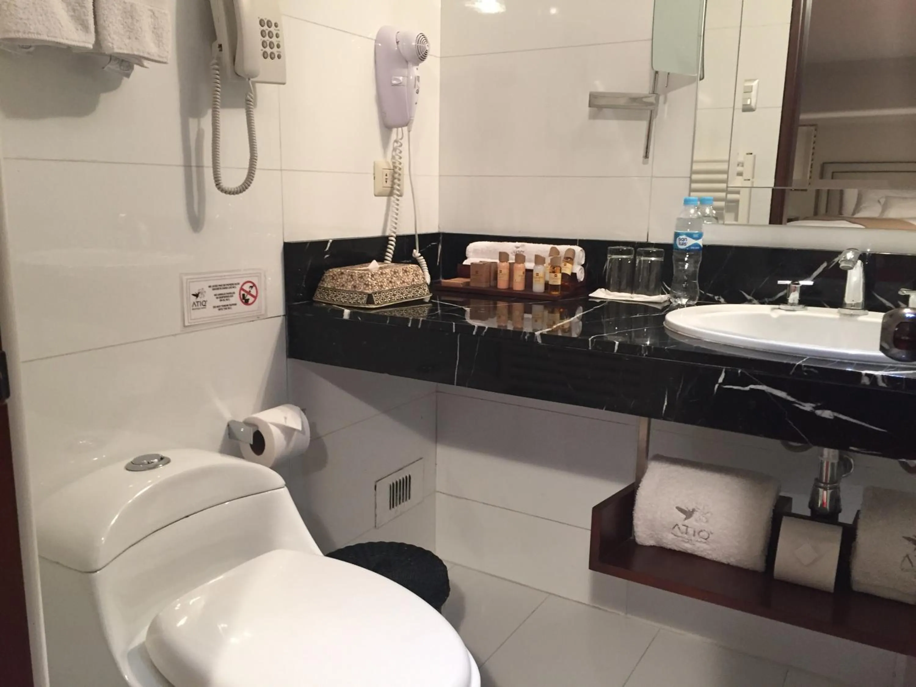 Bathroom in Atiq Boutique Hotel