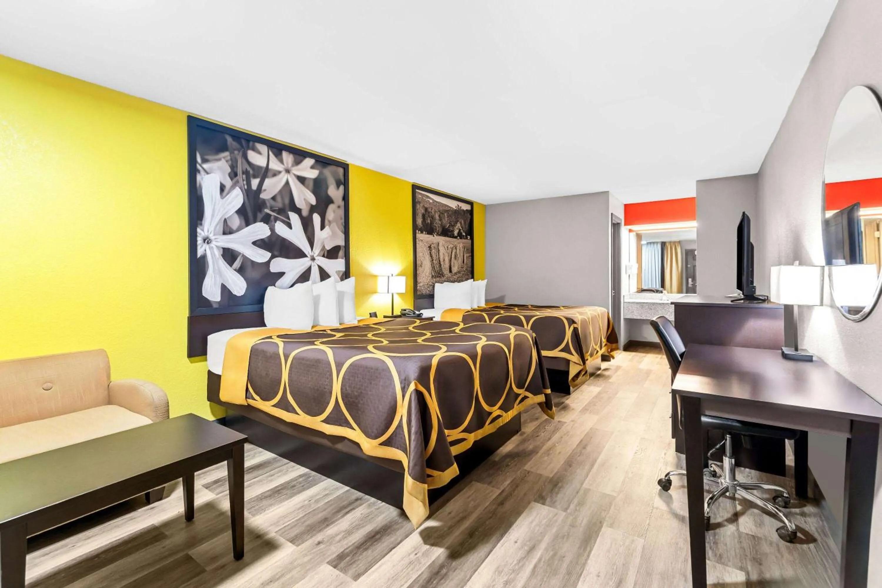 Bed in Super 8 by Wyndham Paragould