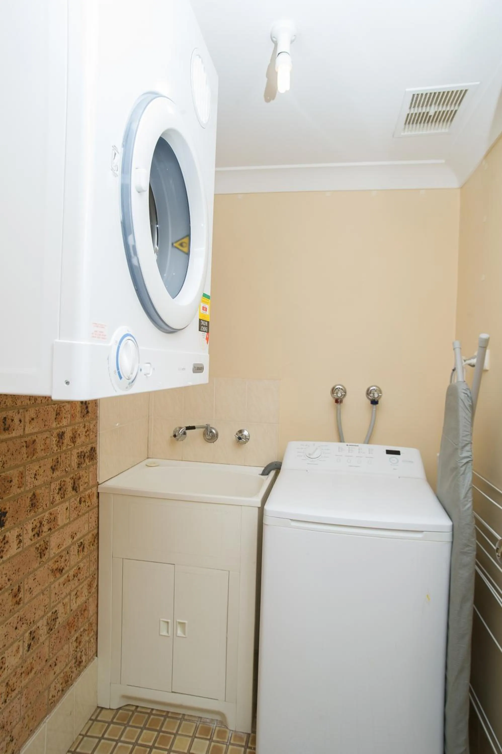 Area and facilities in Manera Heights Apartments