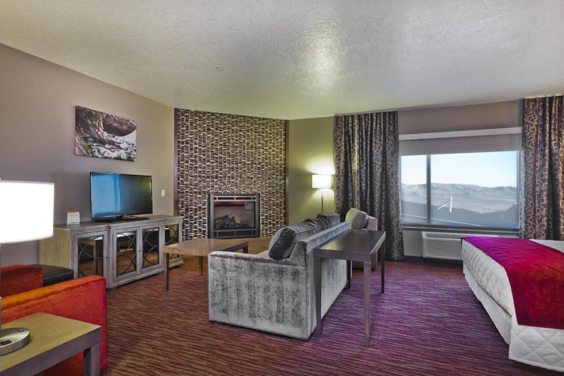 TV and multimedia in Shoshone Rose Casino & Hotel