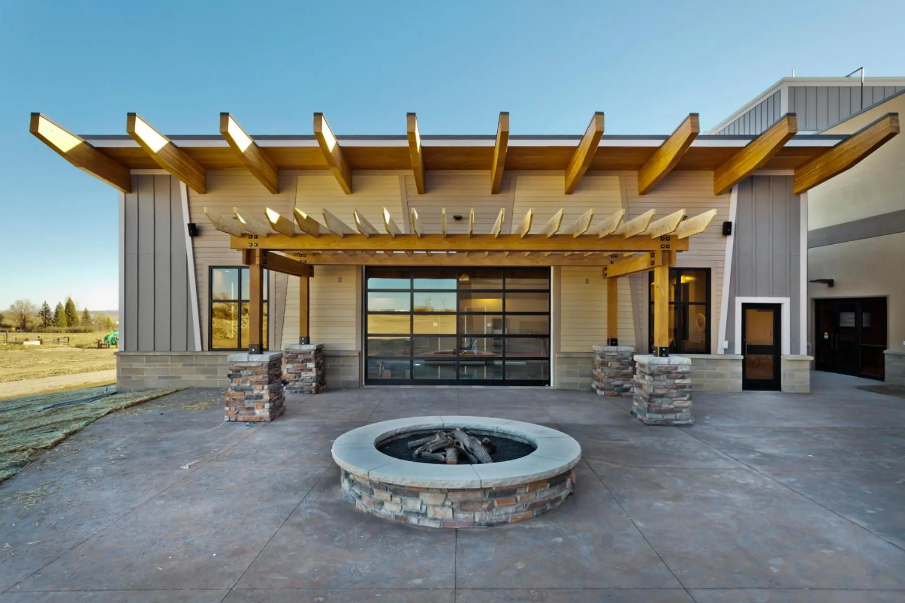 Property building in Shoshone Rose Casino & Hotel