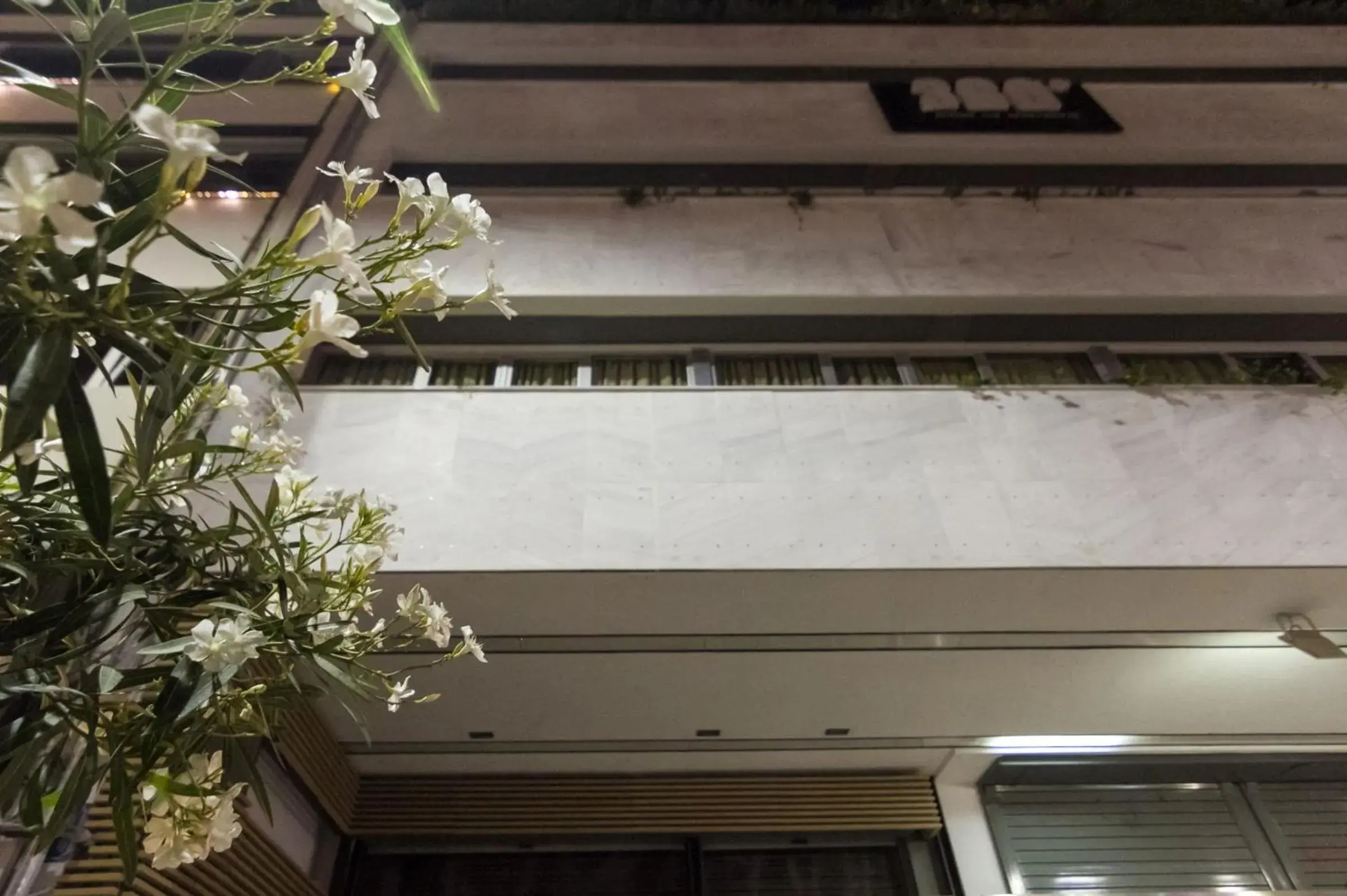 Facade/entrance in 360 Degrees Facade/entrance in 360 Degrees