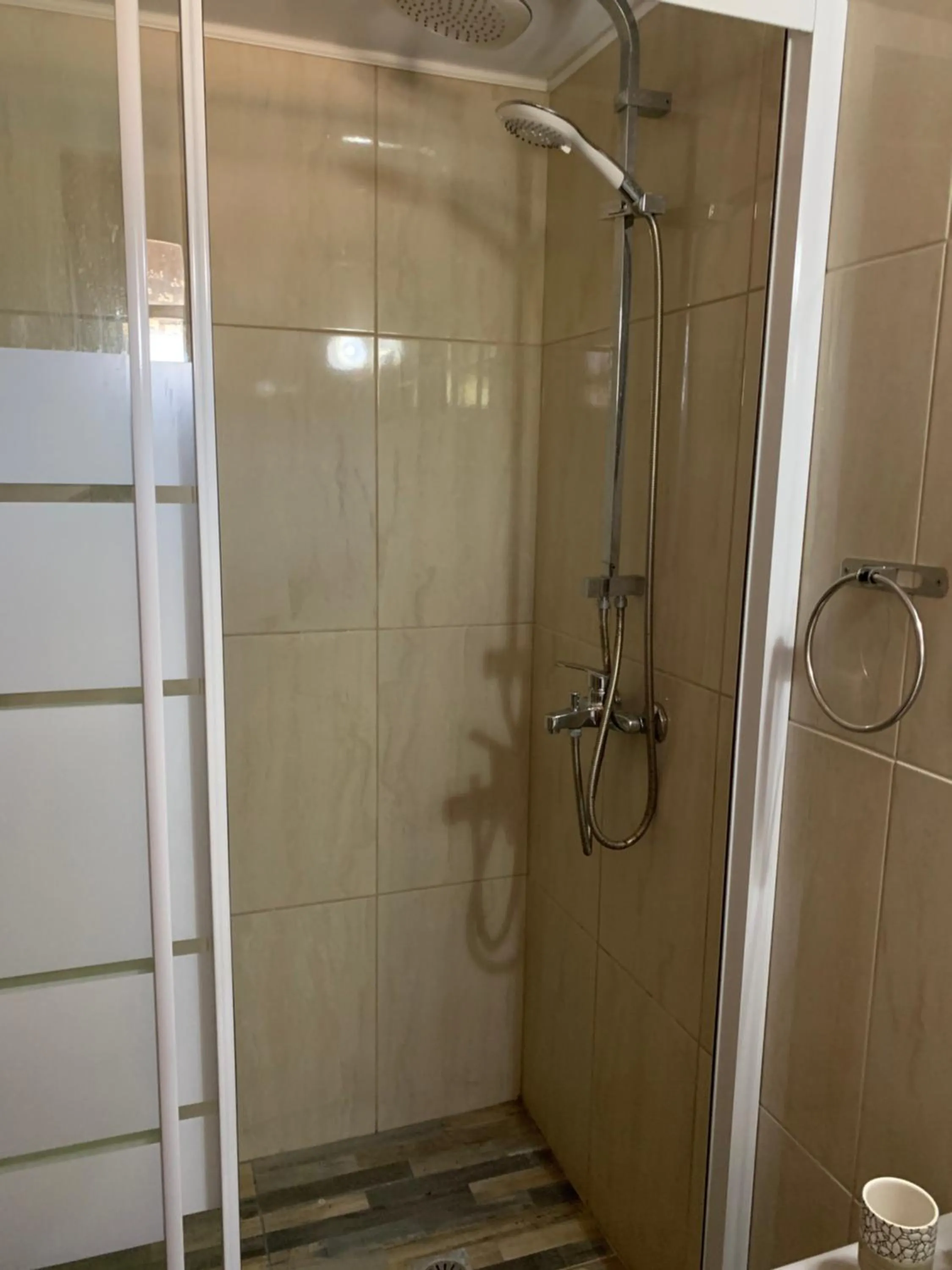 Bathroom in Gerani