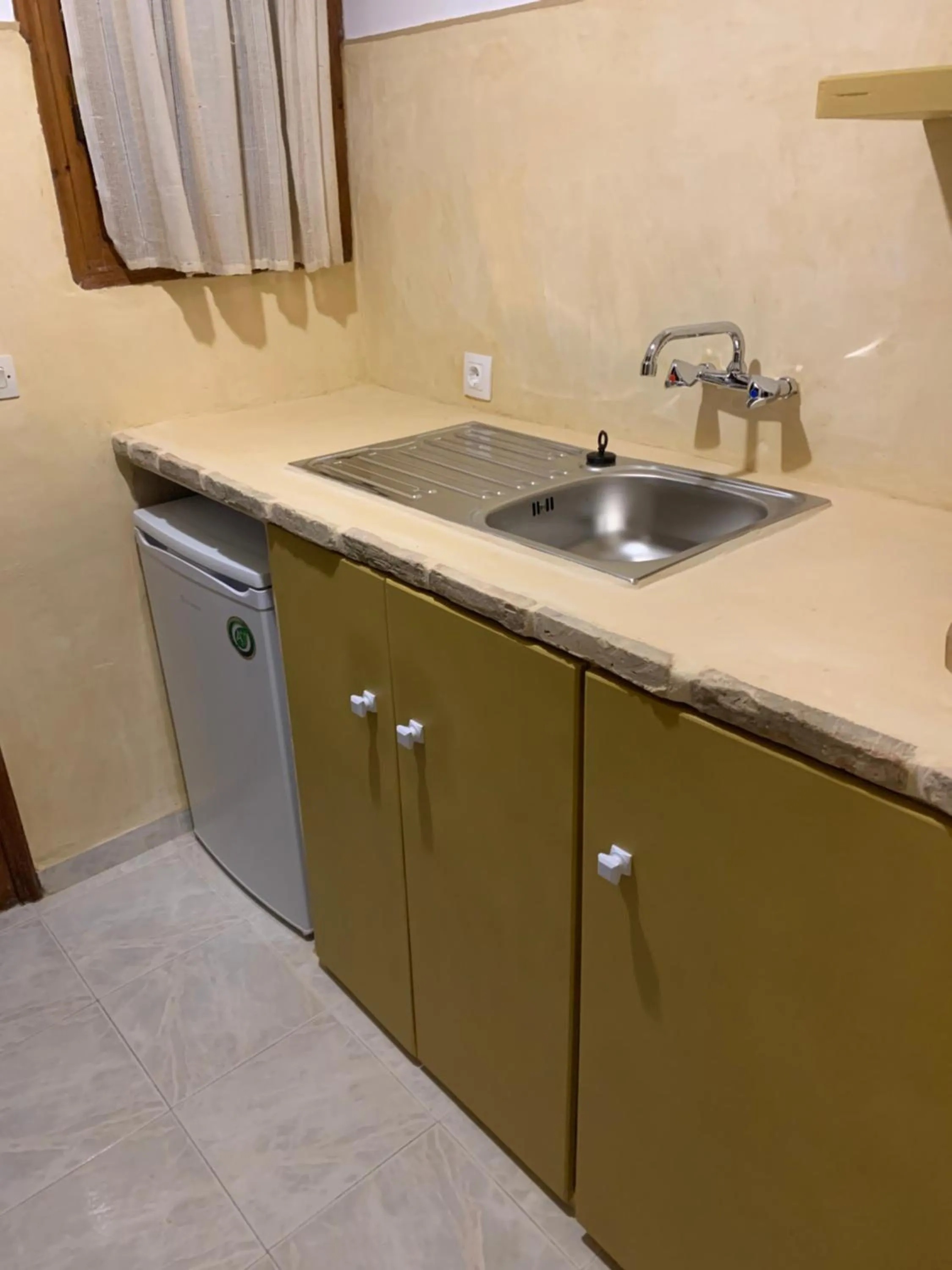 Kitchen or kitchenette in Gerani