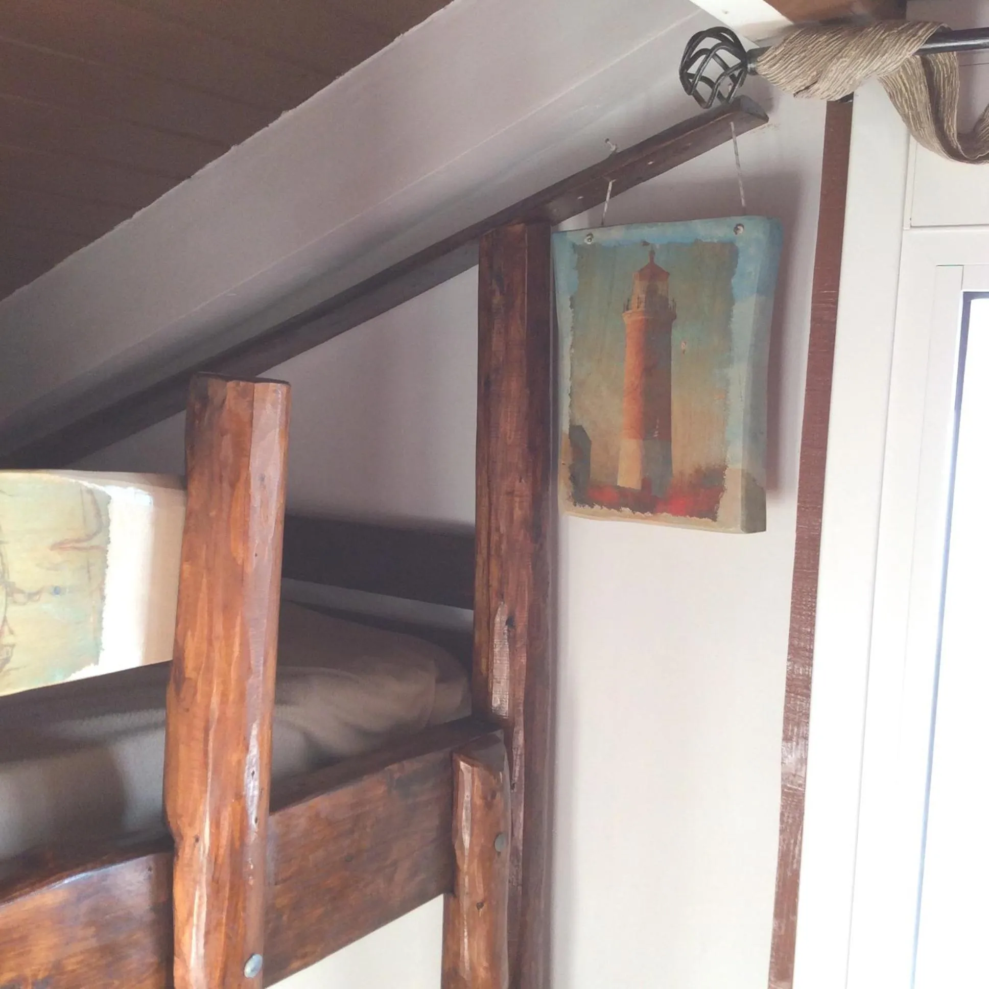 bunk bed in Gerani