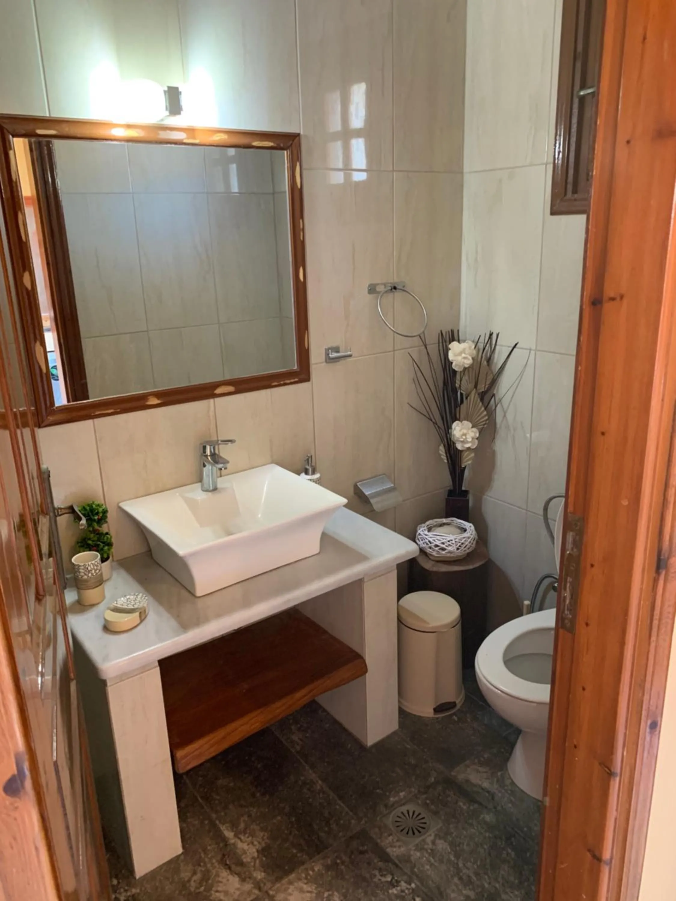 Bathroom in Gerani