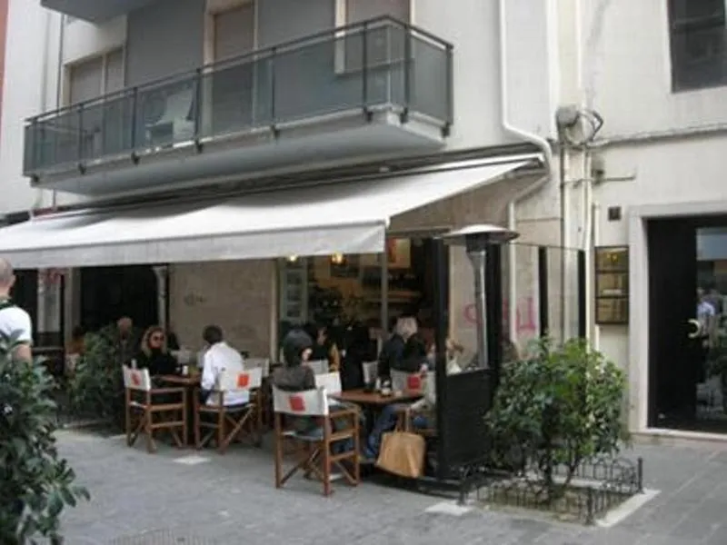 Restaurant/places to eat in B&B Amelia