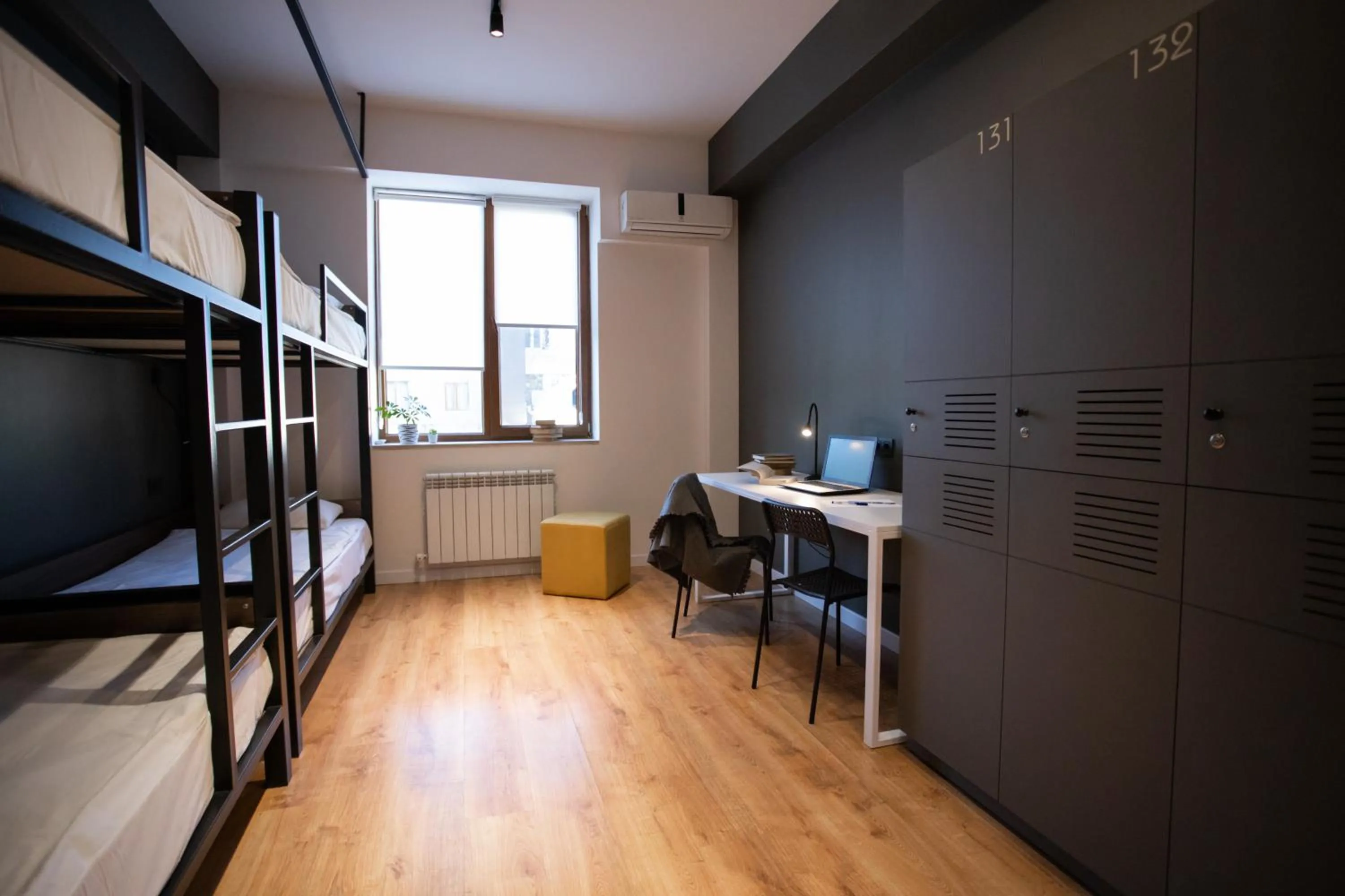 Photo of the whole room, Bed in Kantar Hostel