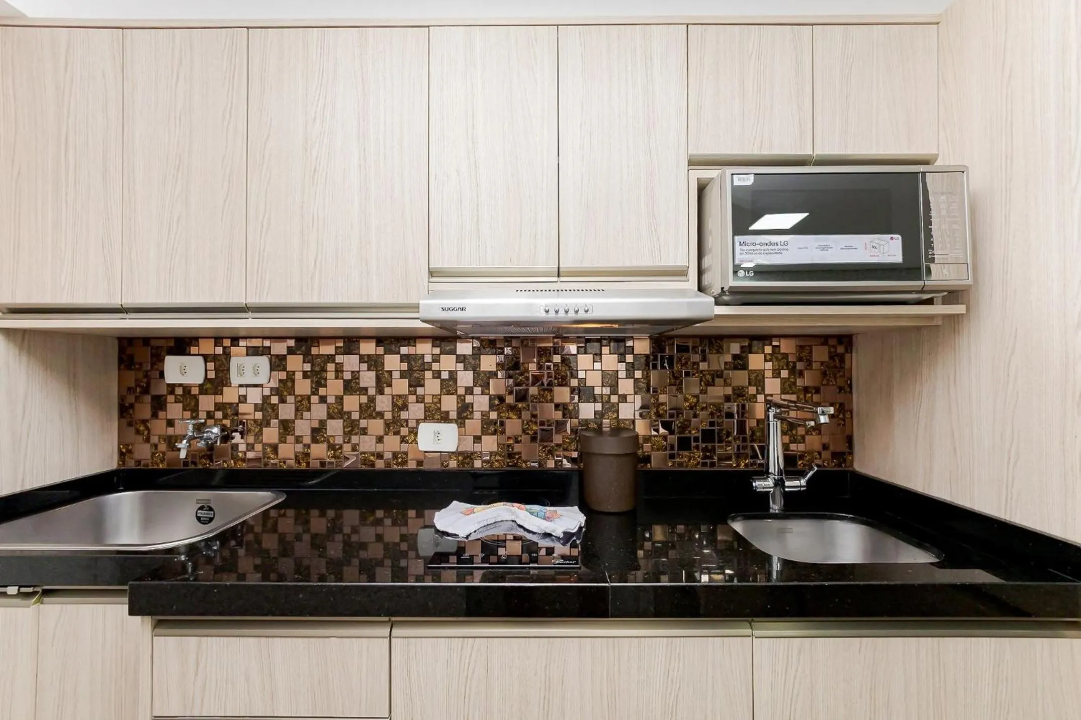 Kitchen or kitchenette in 7th Avenue - Centro | Curitiba | Gonzaga Stays
