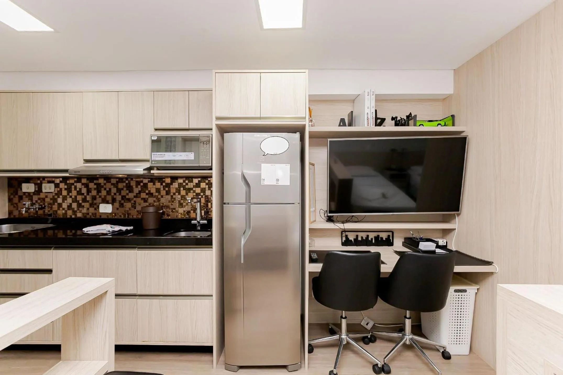 Kitchen or kitchenette in 7th Avenue - Centro | Curitiba | Gonzaga Stays