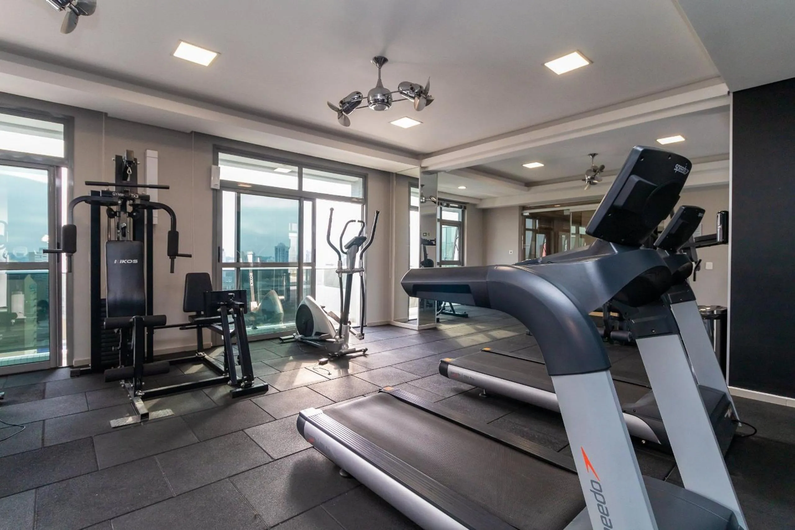 Fitness centre/facilities in 7th Avenue - Centro | Curitiba | Gonzaga Stays