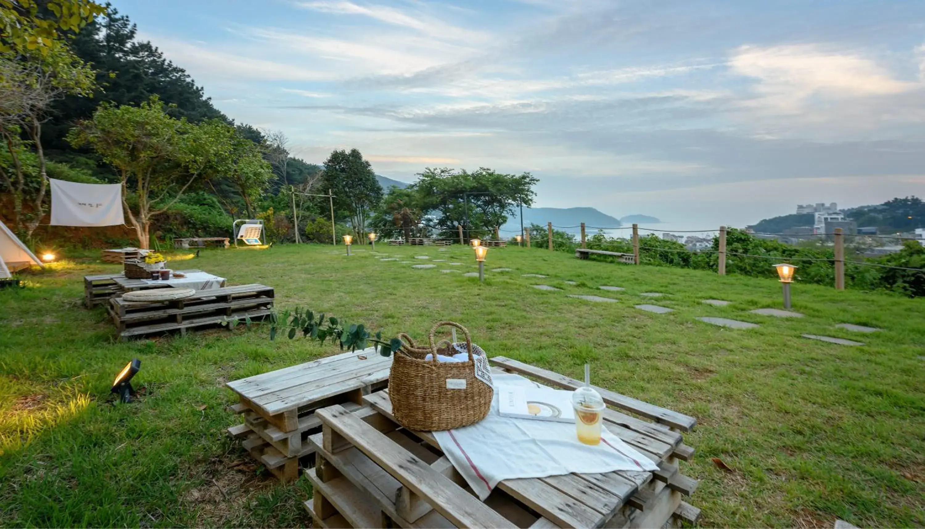 Natural landscape in Friemily Pool Villa & Hotel Natural landscape in Friemily Pool Villa & Hotel