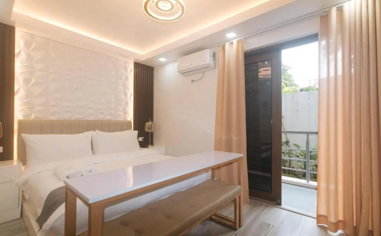 Bed in Grospe Resort Boracay