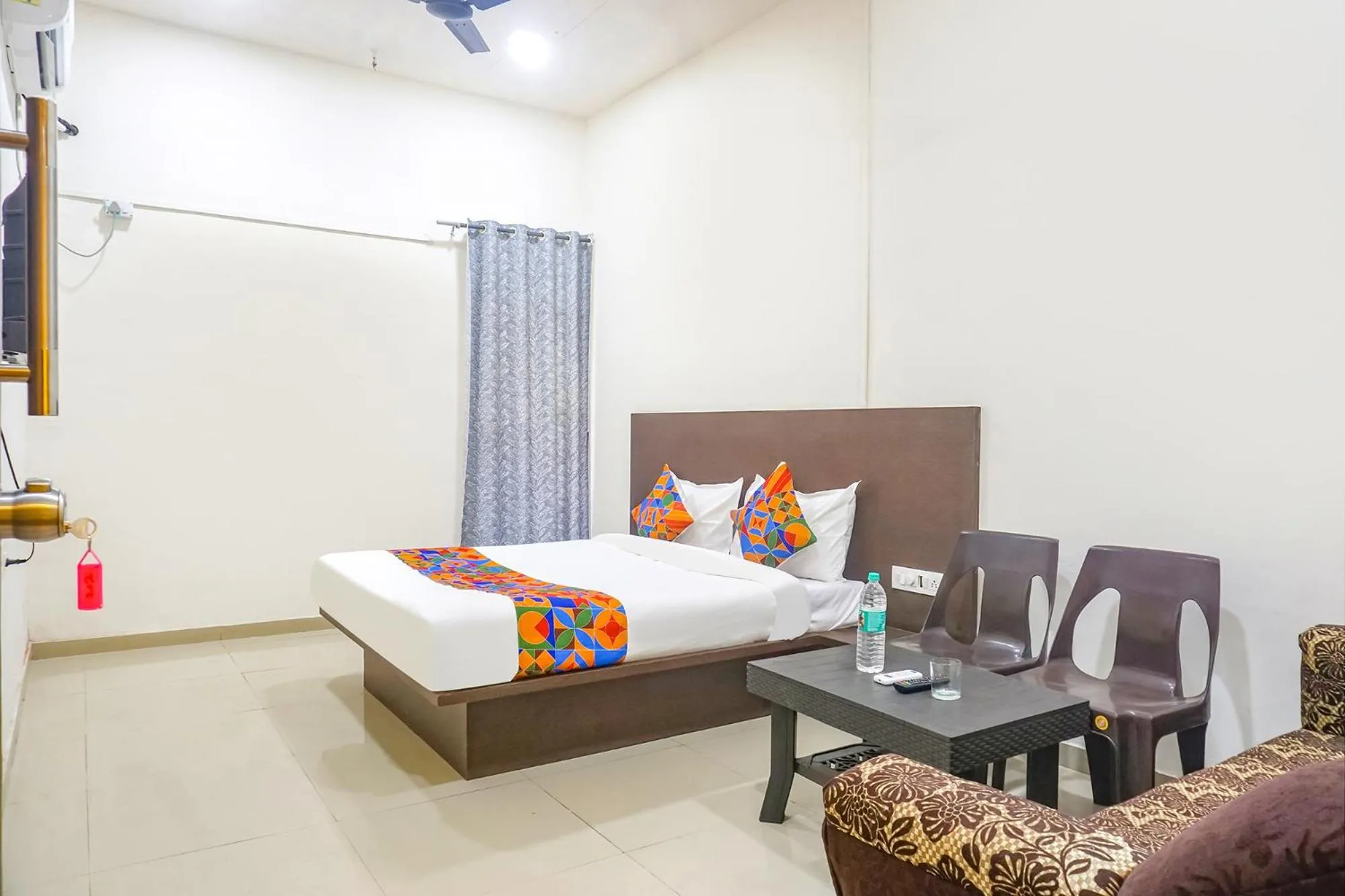 Bed in Via Om Sai - Nr Nashik Railway Station