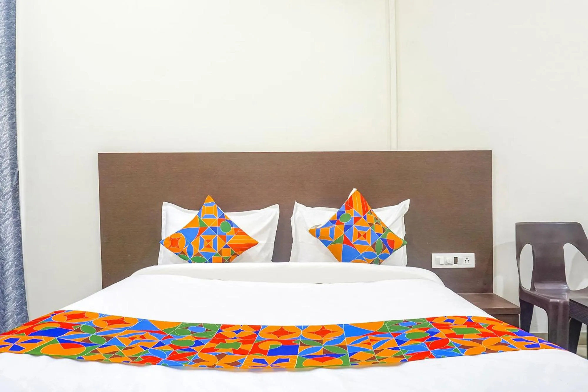 Bed in Via Om Sai - Nr Nashik Railway Station