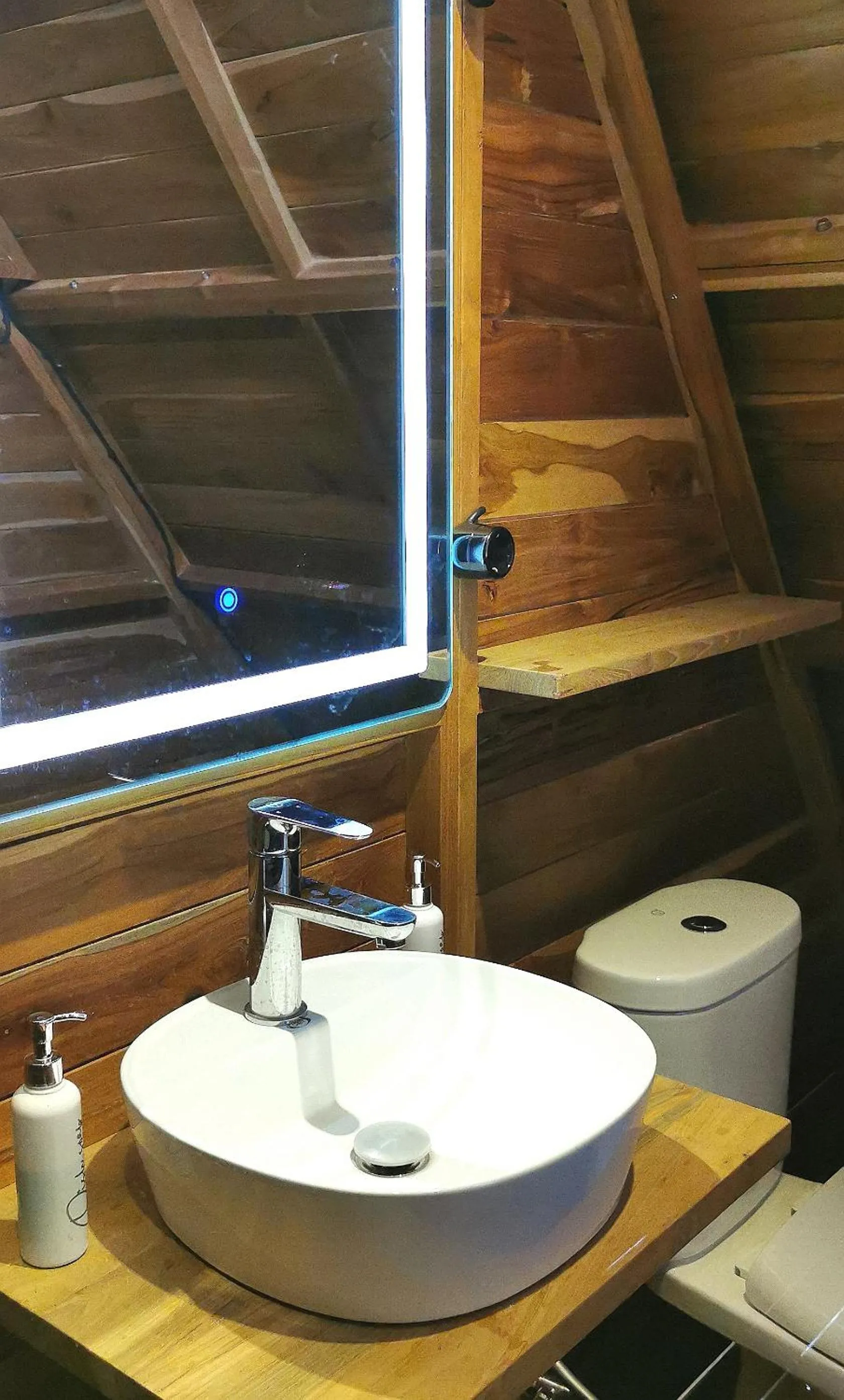 Toilet in Villa Verde the garden