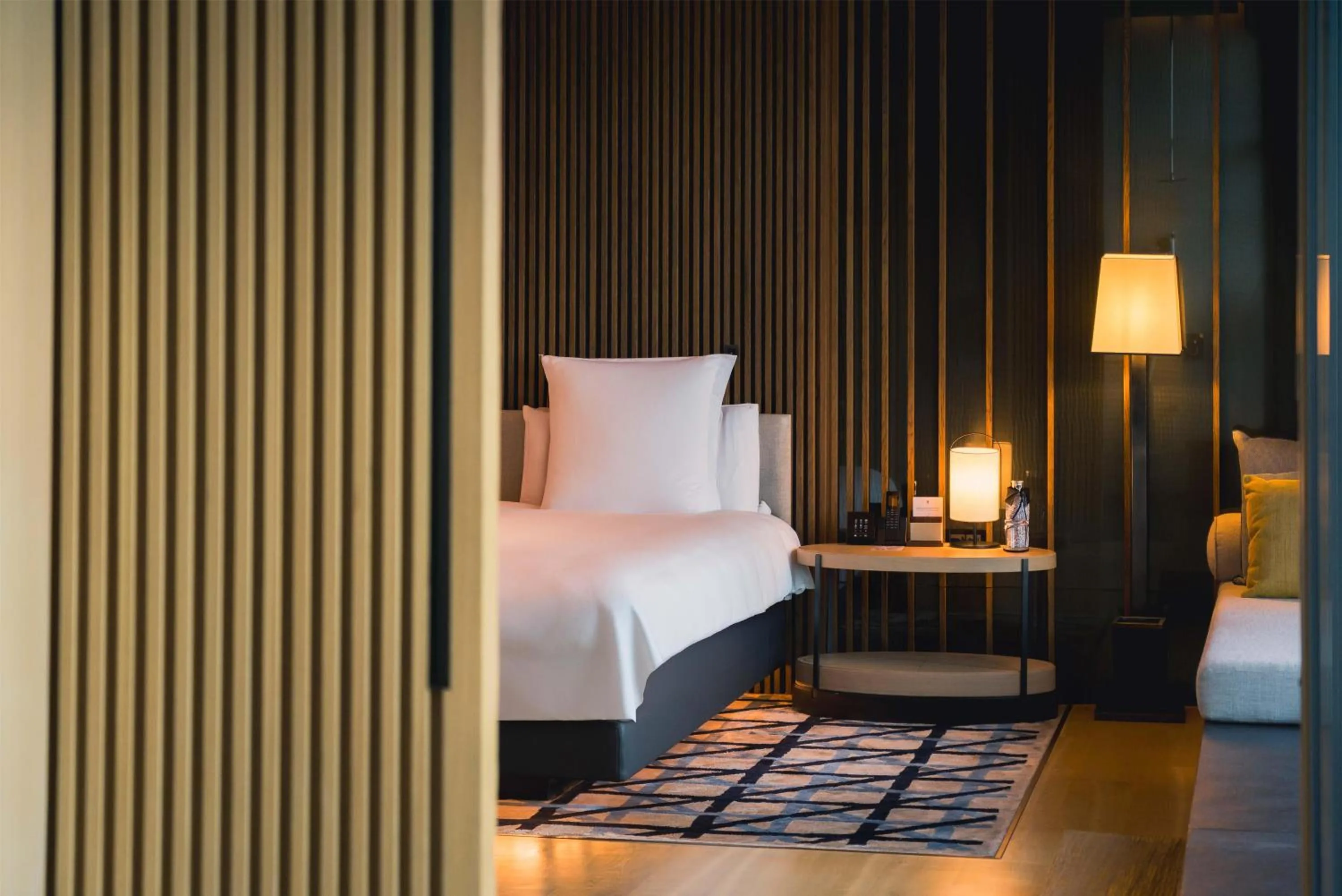 Photo of the whole room, Bed in Banyan Tree Dubai at Bluewaters