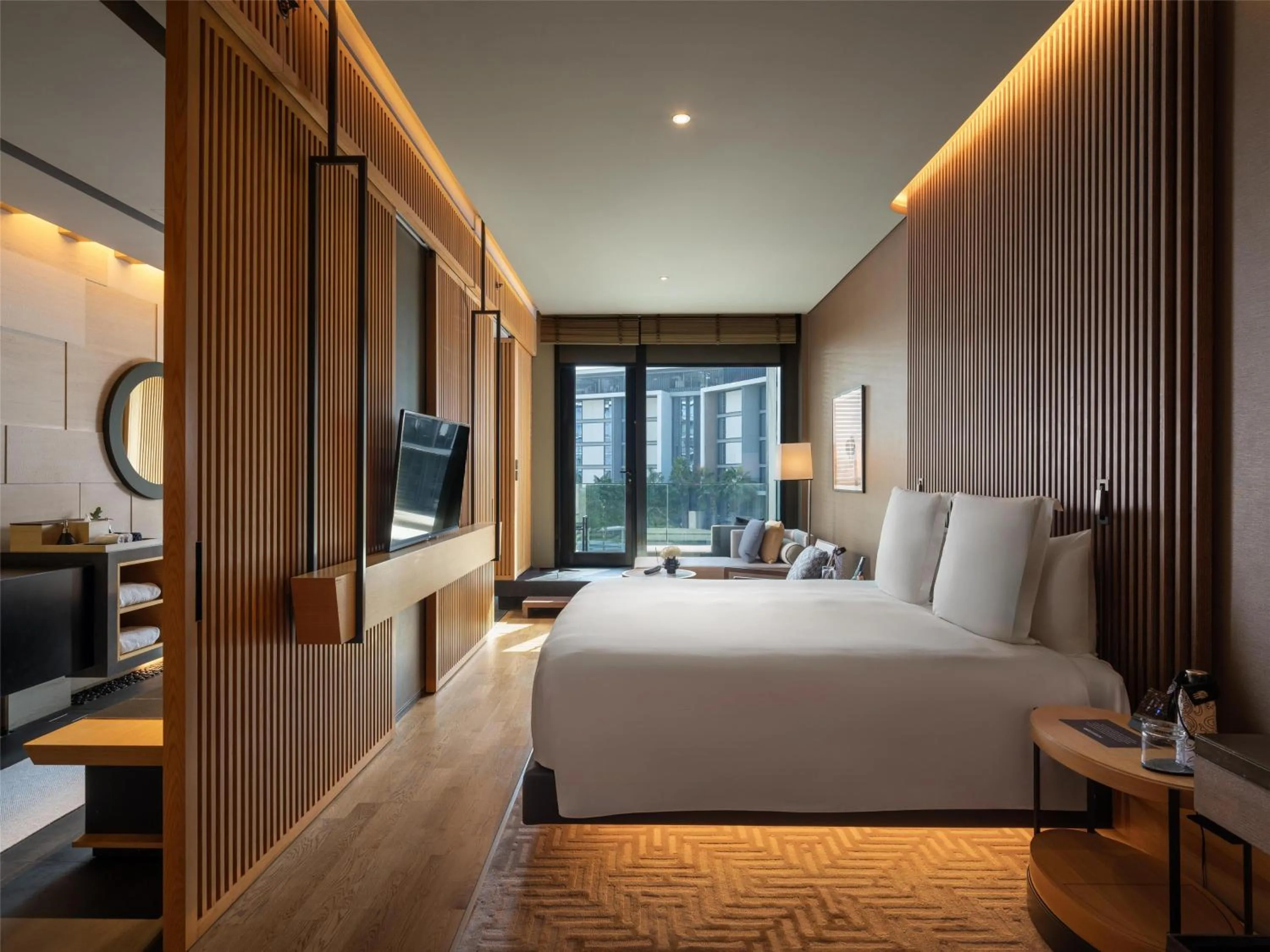 Bedroom, Bed in Banyan Tree Dubai at Bluewaters