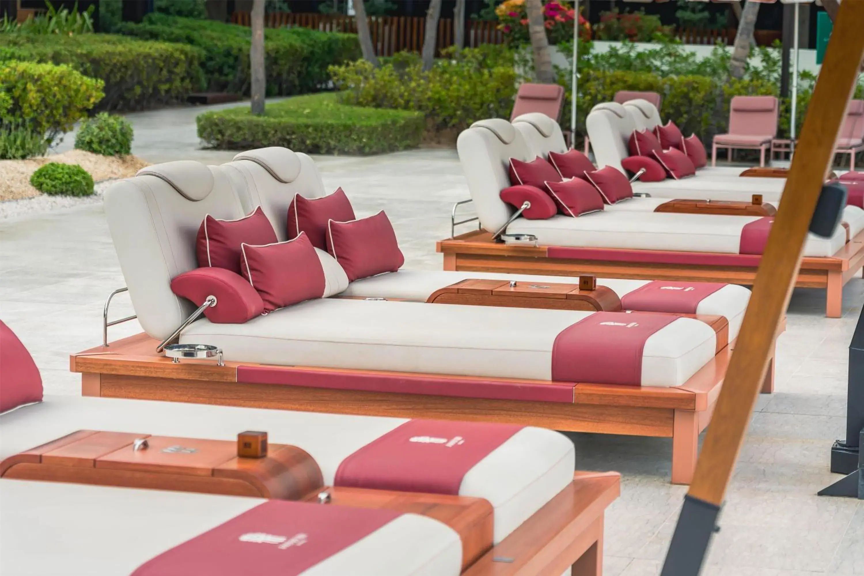 Pool view in Banyan Tree Dubai at Bluewaters Pool view in Banyan Tree Dubai at Bluewaters