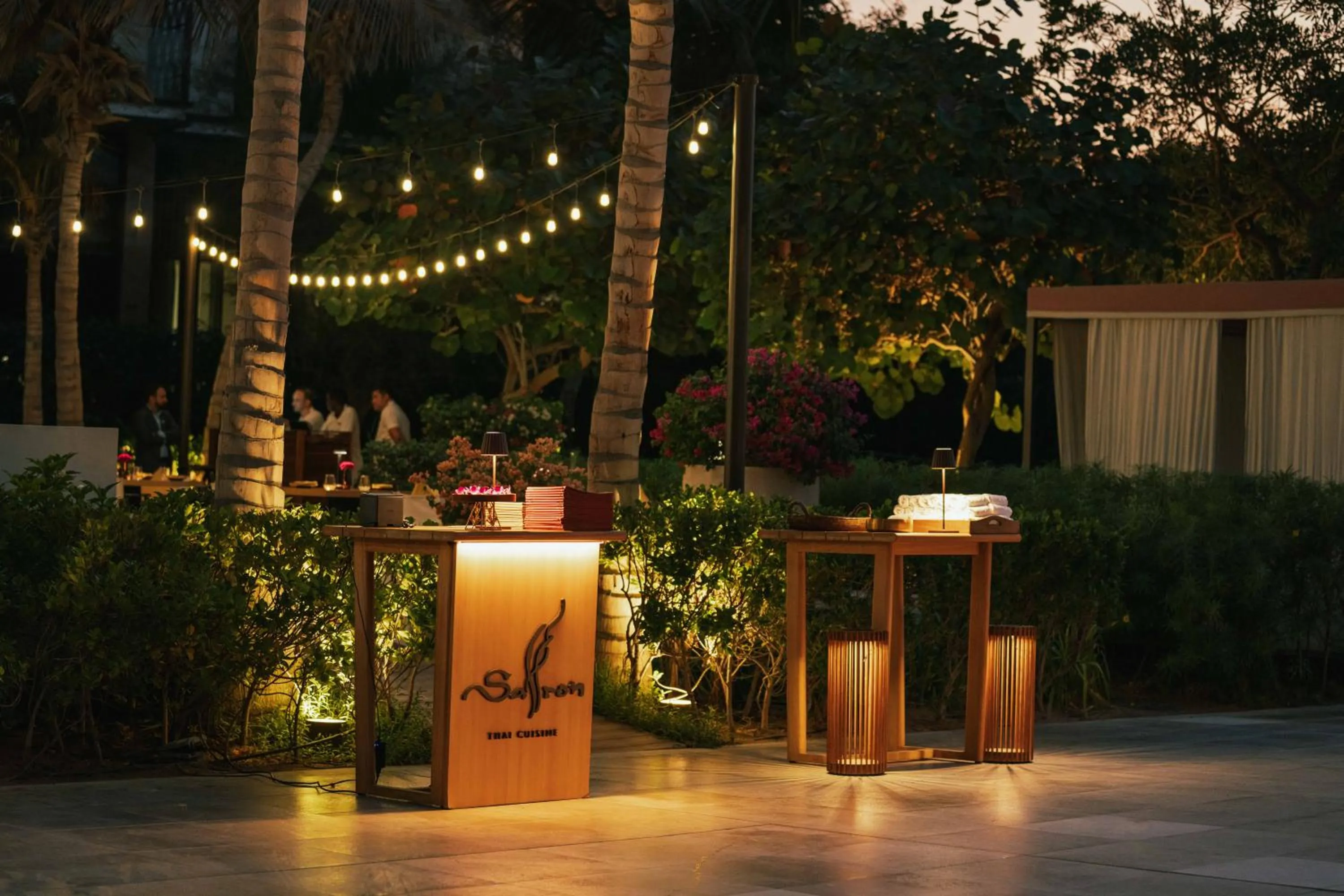 Restaurant/places to eat in Banyan Tree Dubai at Bluewaters