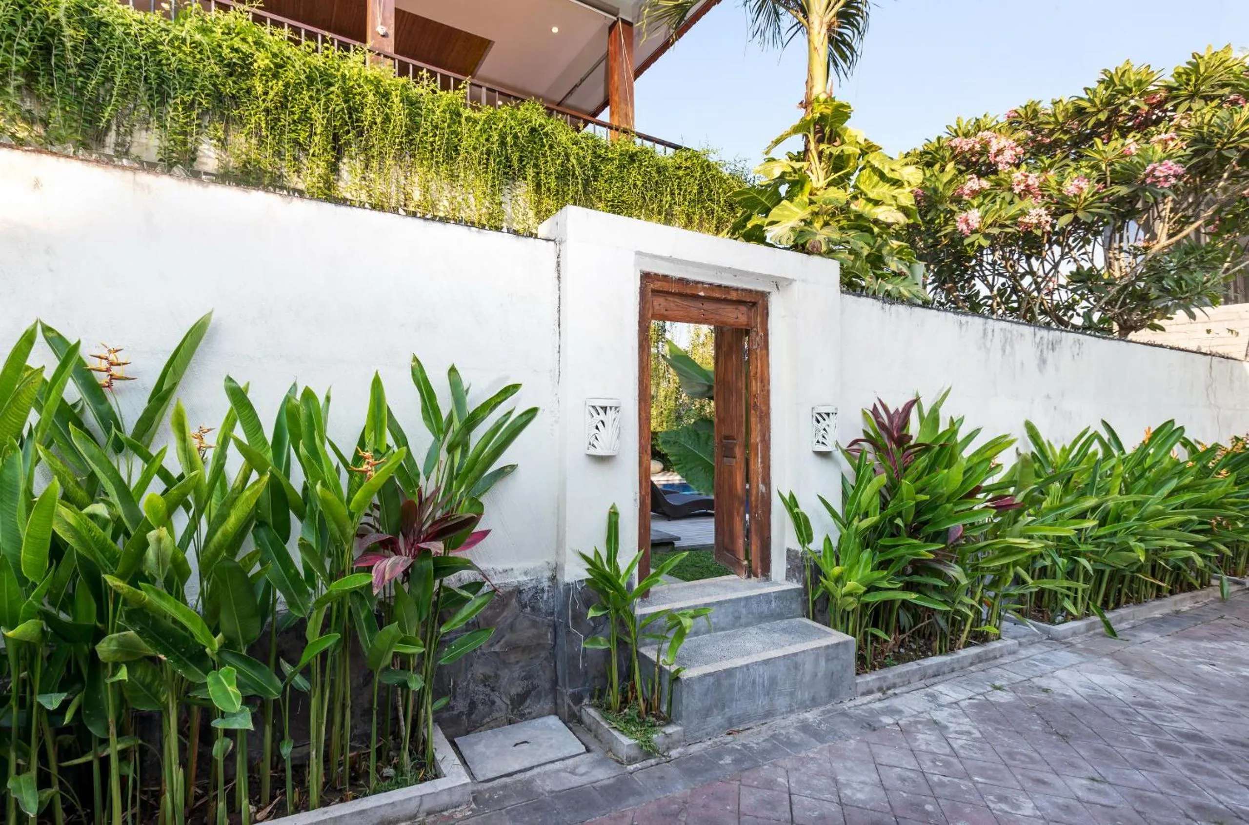 Facade/entrance in Kerta Mani Canggu by Kerta Living