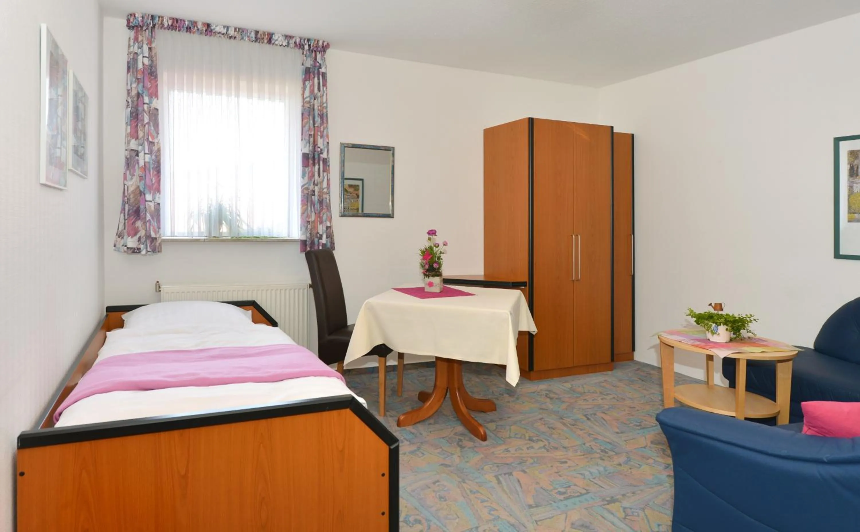 Bedroom, Bed in Rhön-Hotel Sonnenhof - Restaurant & Café