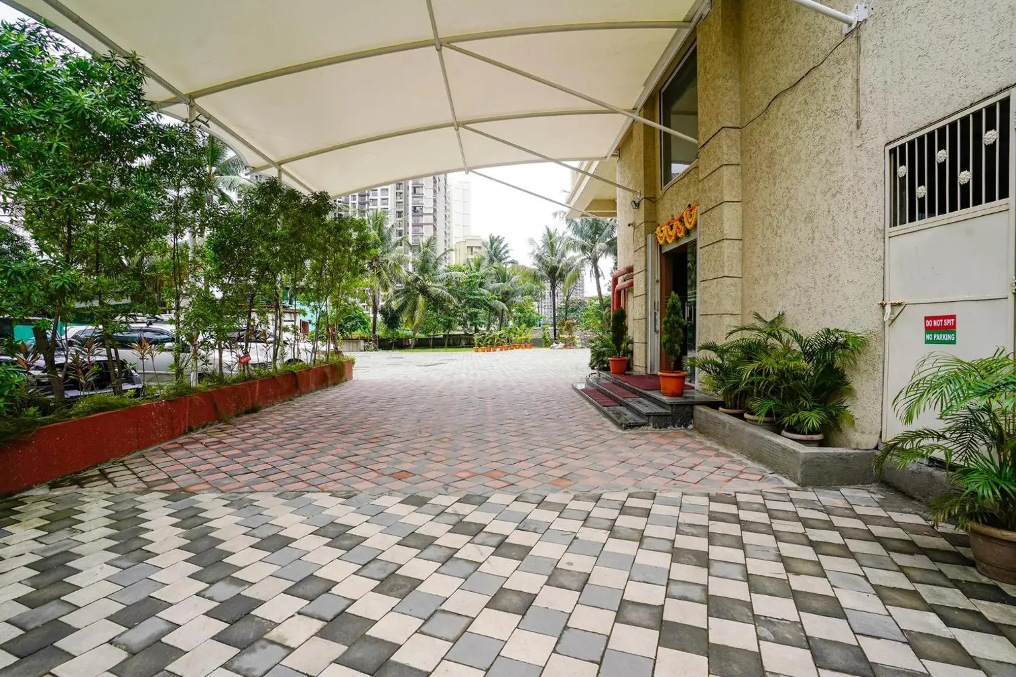 Property building in FabHotel Prime Shubham Comforts Property building in FabHotel Prime Shubham Comforts