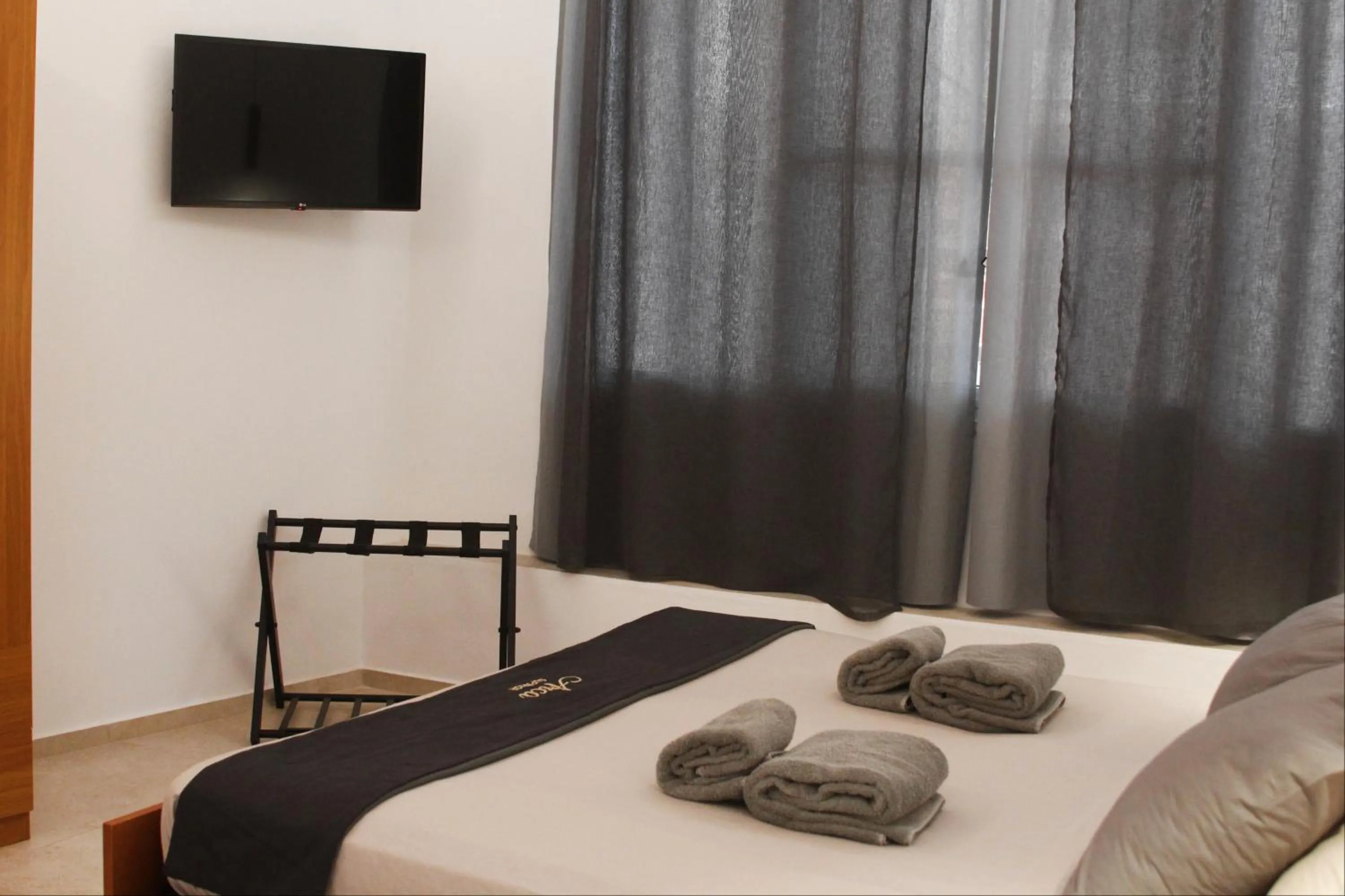 Bedroom, Bed in L' Arca Residence