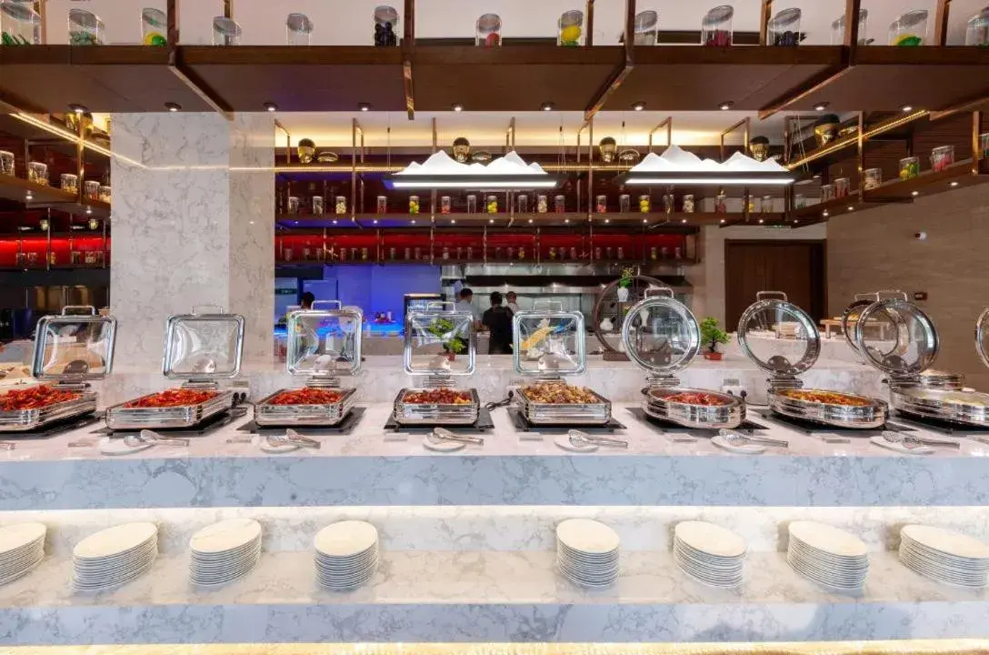 Restaurant/places to eat in Century Runhua Hotel Restaurant/places to eat in Century Runhua Hotel