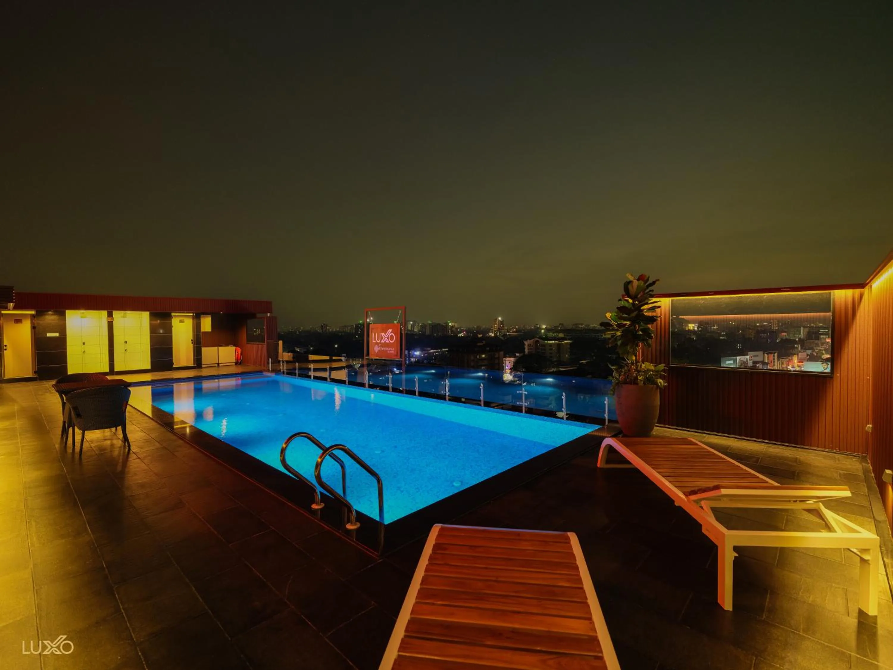 Night in Luxo Kochi