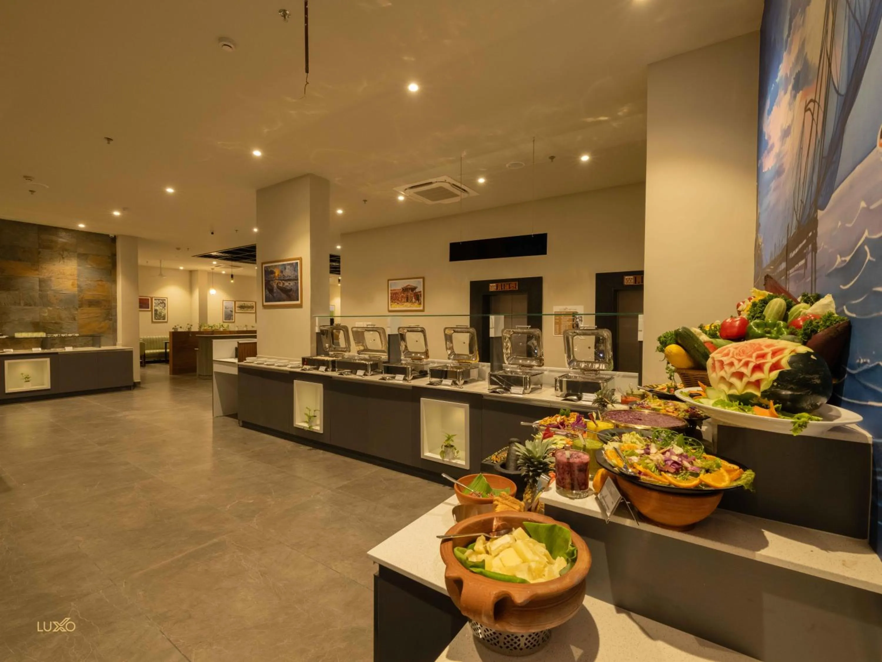 Restaurant/places to eat in Luxo Kochi