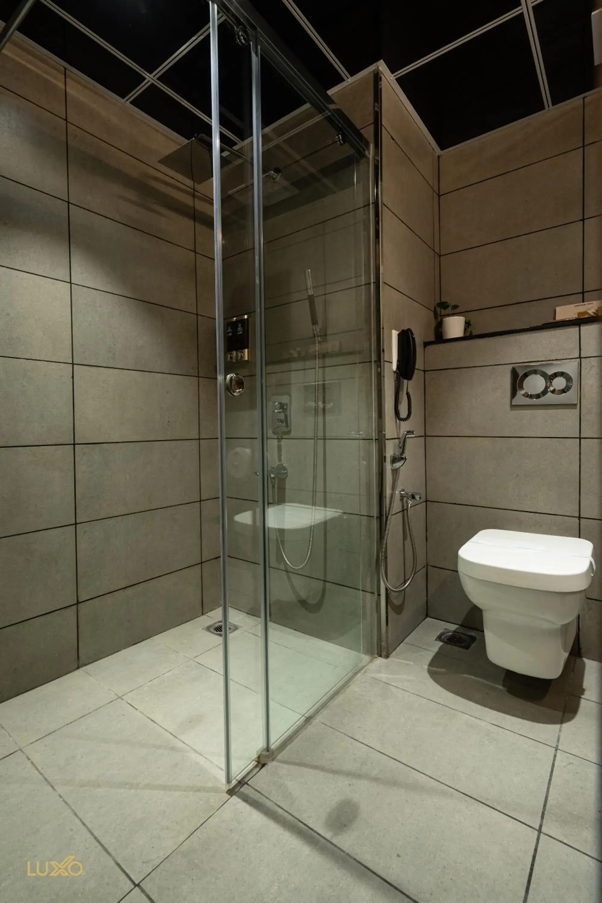 Bathroom in Luxo Kochi Bathroom in Luxo Kochi