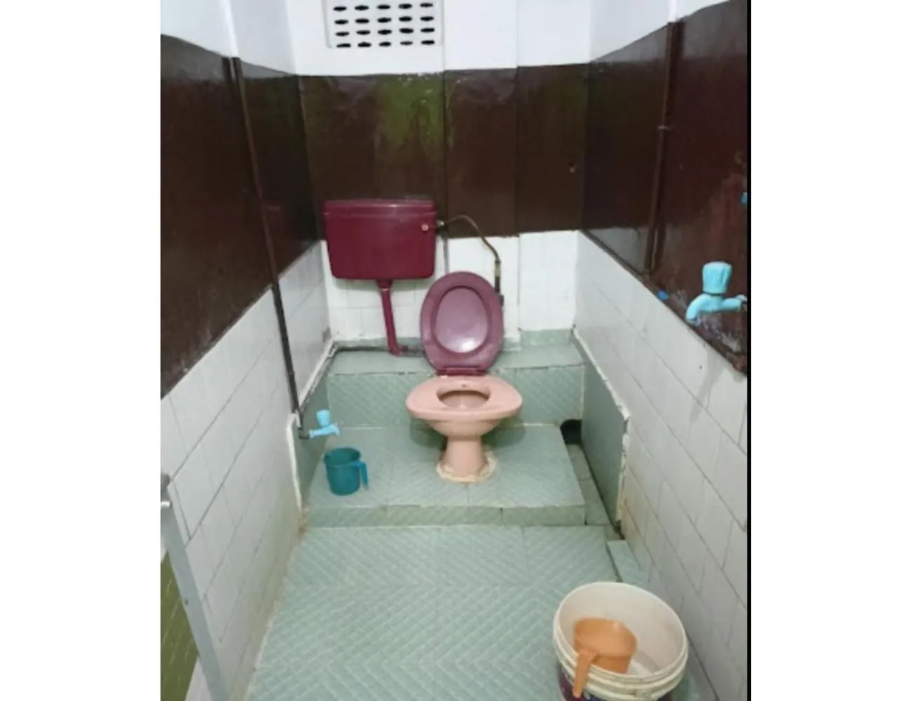 Bathroom in Central Guest House, Tripura