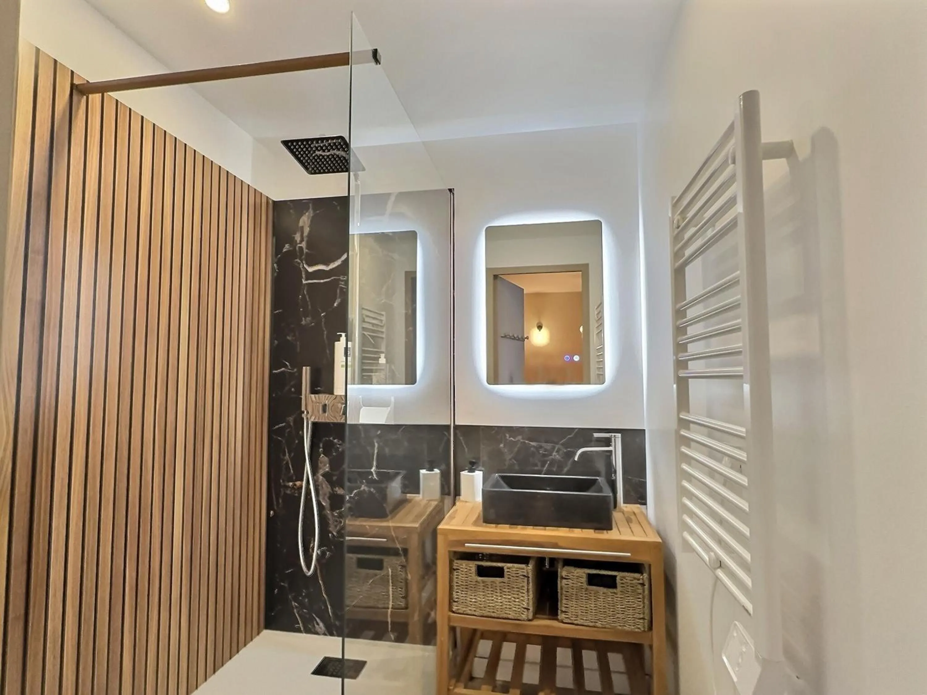 Bathroom in Appart Hotel Cinéma Perpignan