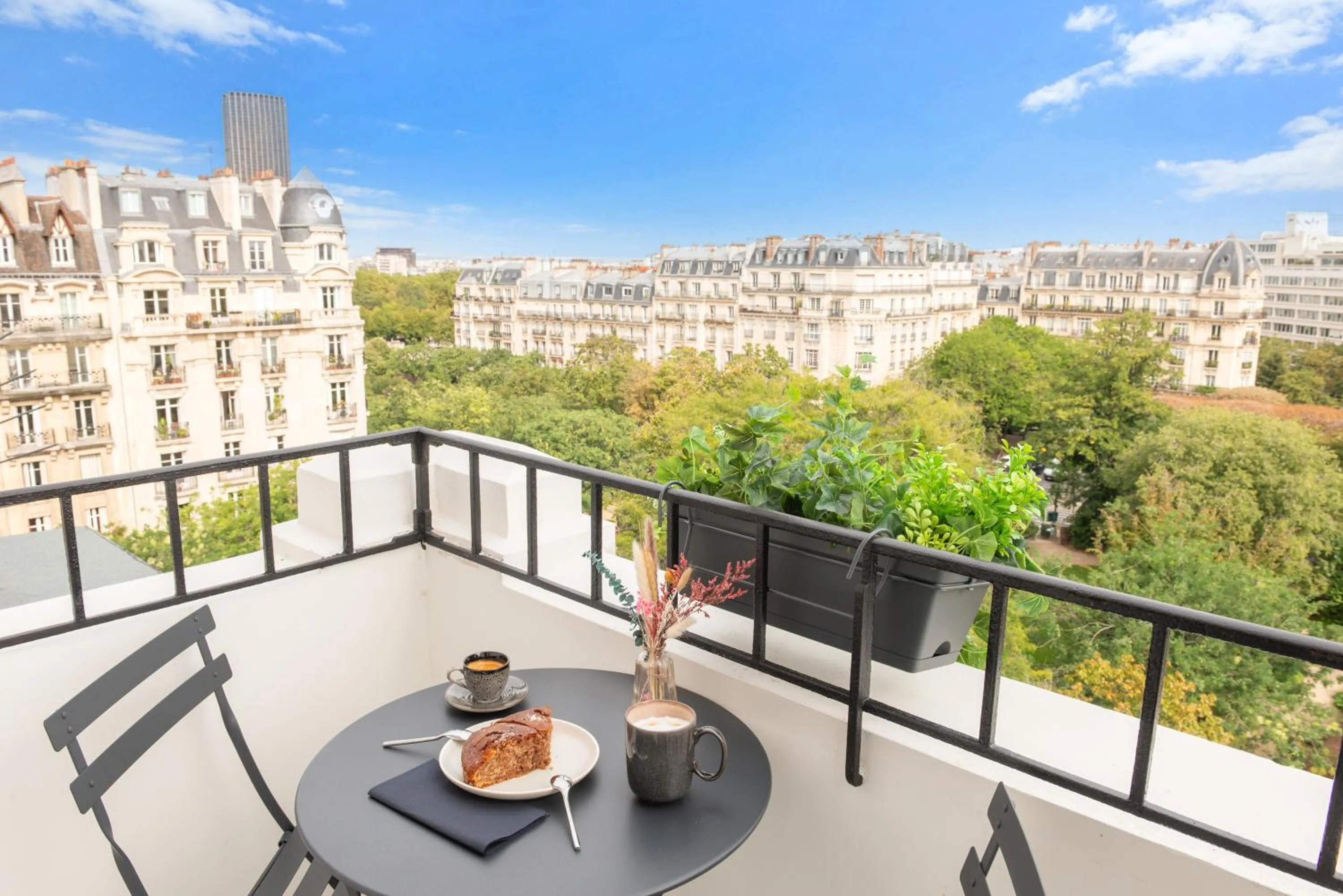 Balcony/Terrace in Le Lampika Hôtel