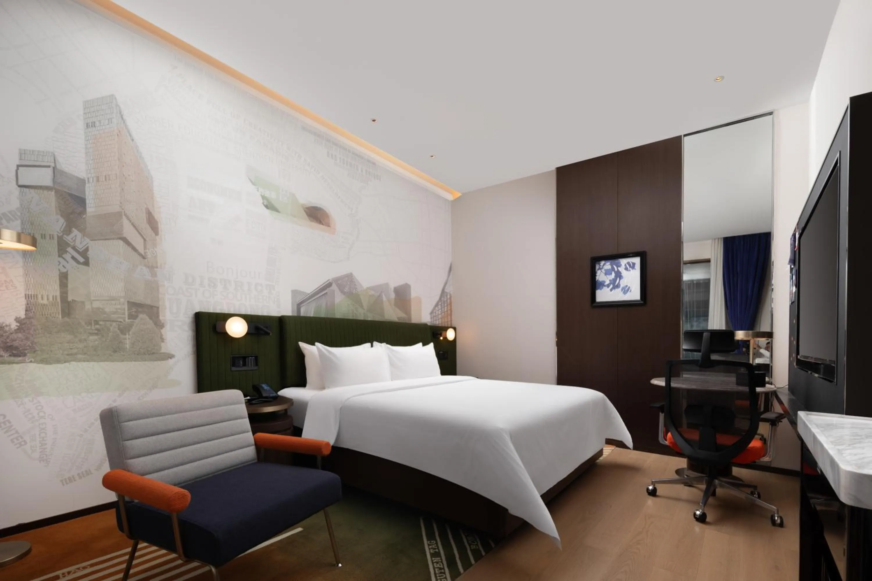 Photo of the whole room, Bed in Hampton by Hilton Shenzhen Nanshan Science and Technology Park