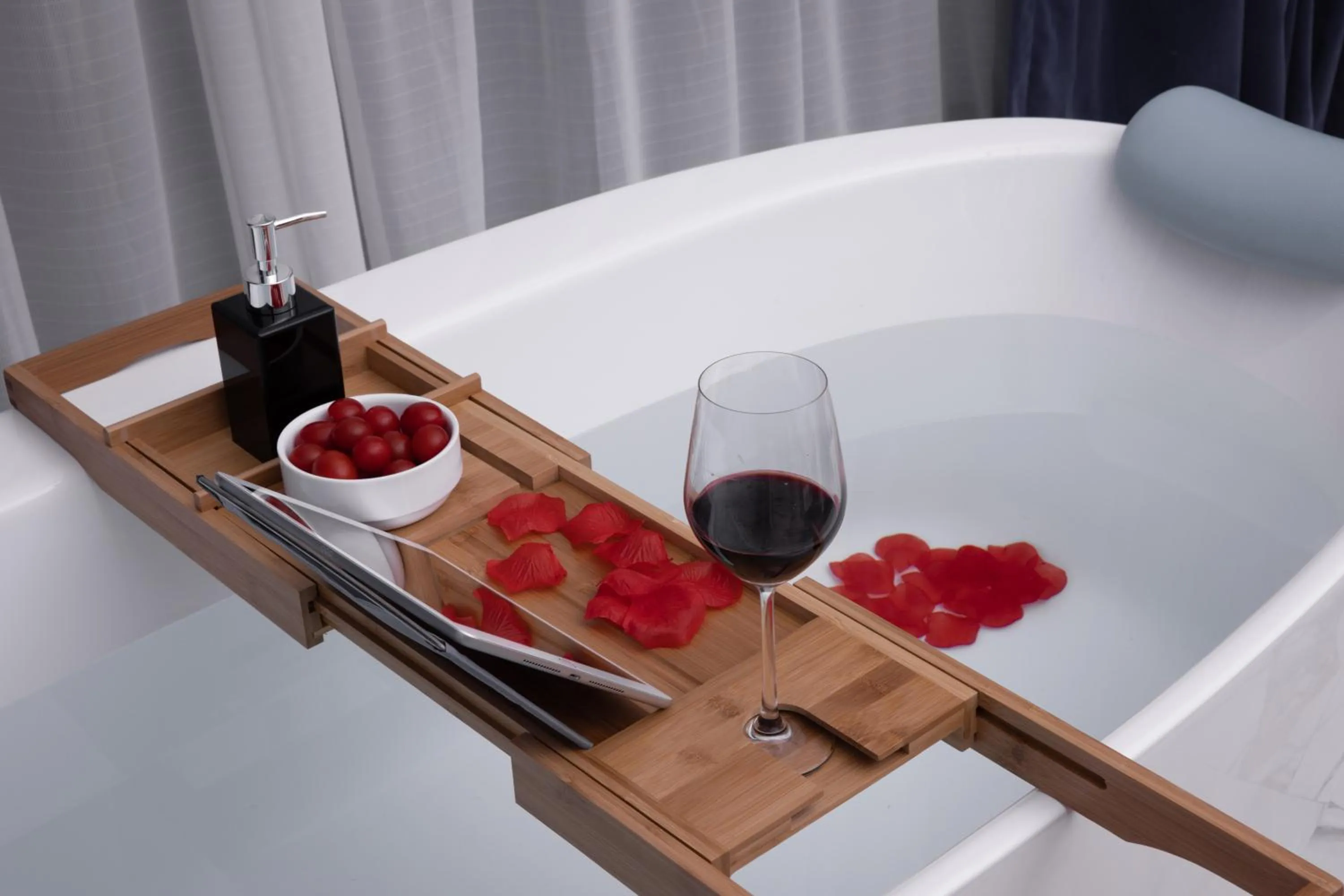 Bath in Hampton by Hilton Shenzhen Nanshan Science and Technology Park