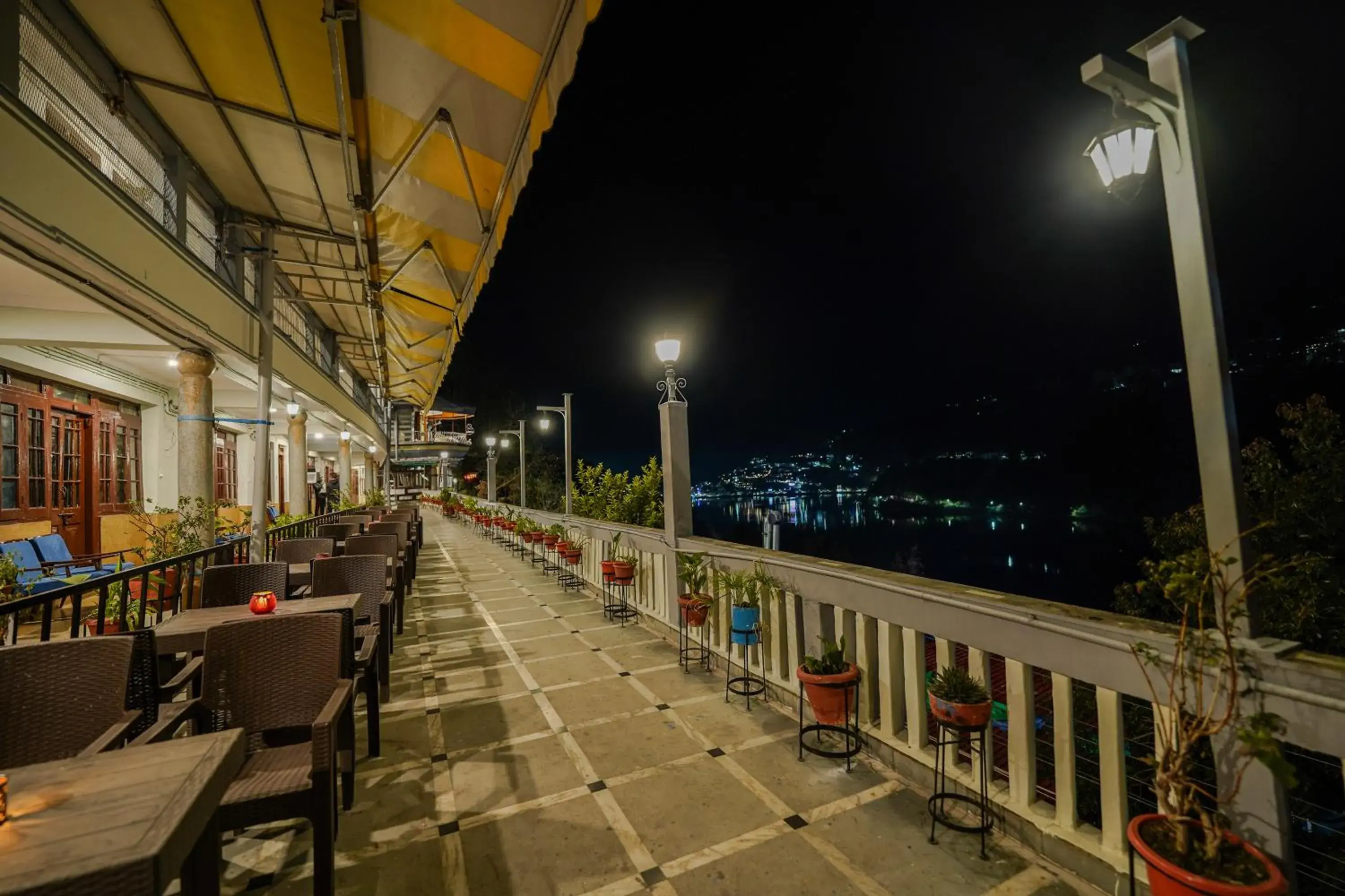 Restaurant/places to eat in Hotel Silverton Restaurant/places to eat in Hotel Silverton