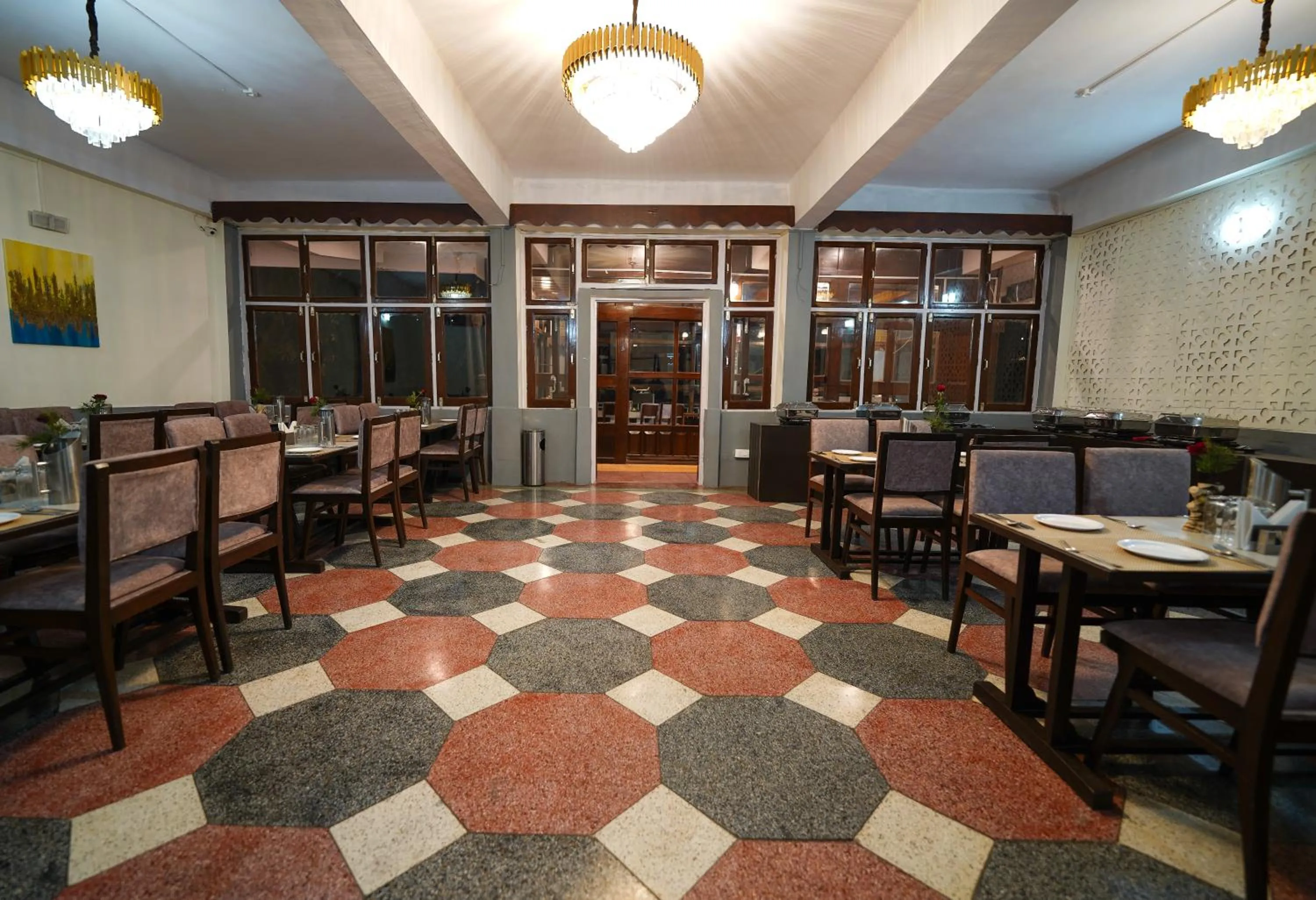 Restaurant/places to eat in Hotel Silverton