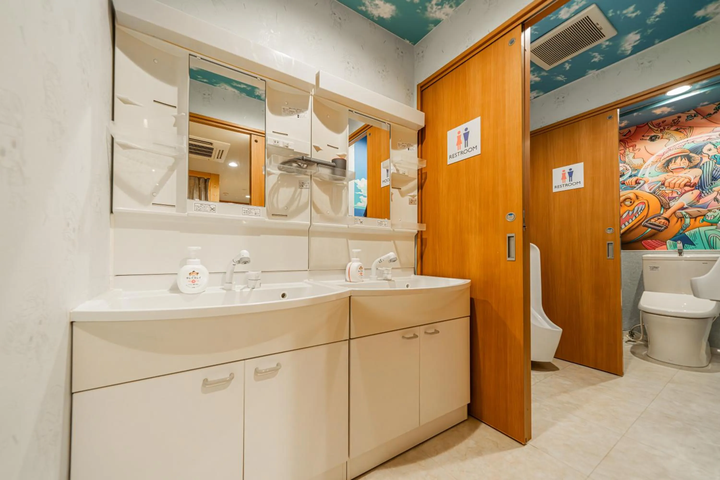 Toilet in E JOY INN-East Nipoori Branch