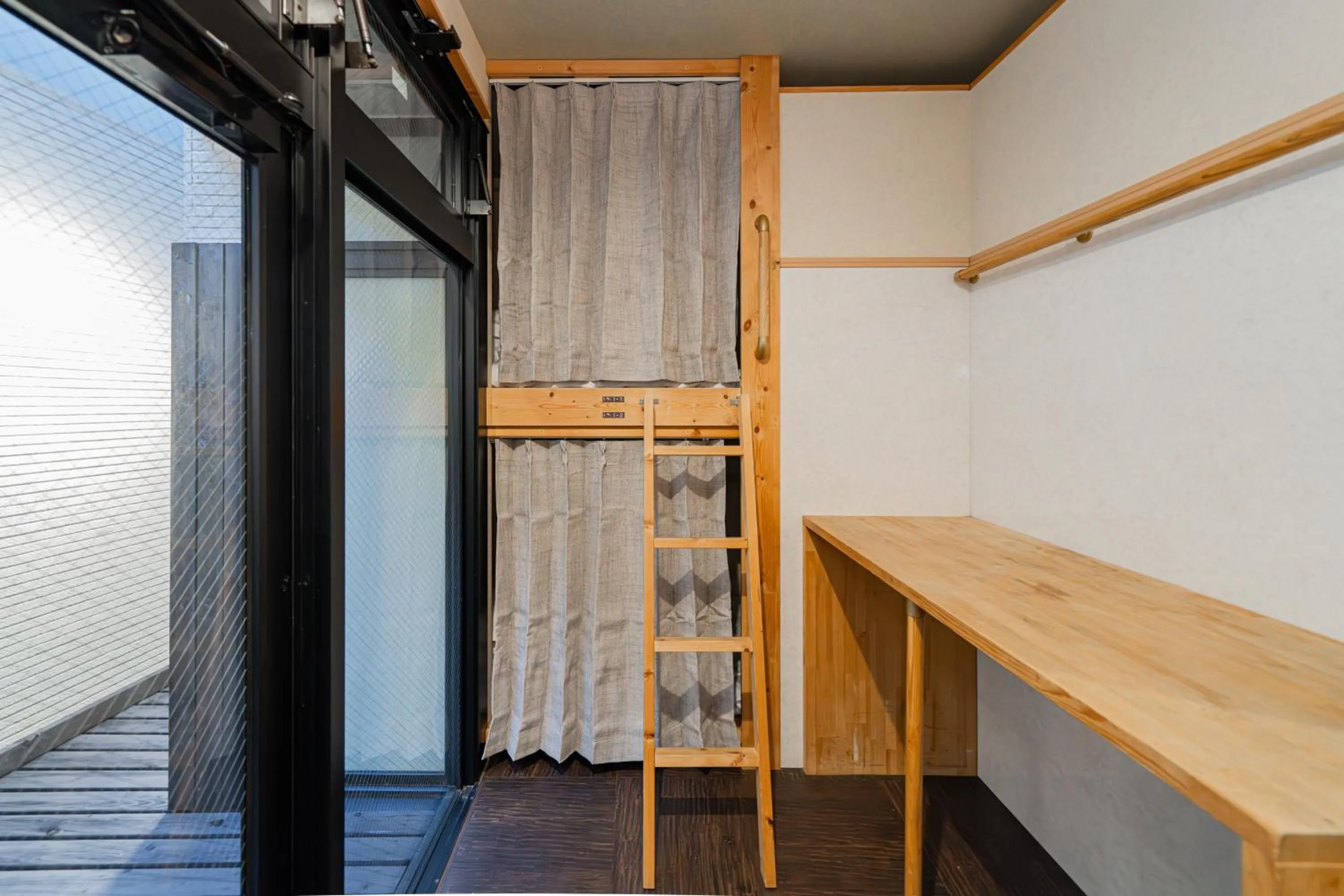 Photo of the whole room in E JOY INN-East Nipoori Branch