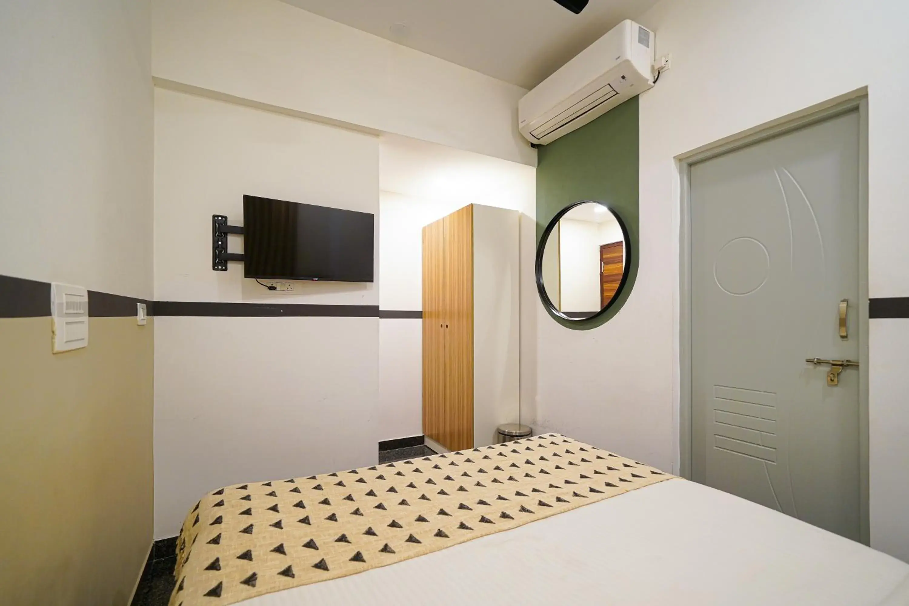 View (from property/room), Bed in Olive Zip Domlur by Embassy Group View (from property/room), Bed in Olive Zip Domlur by Embassy Group