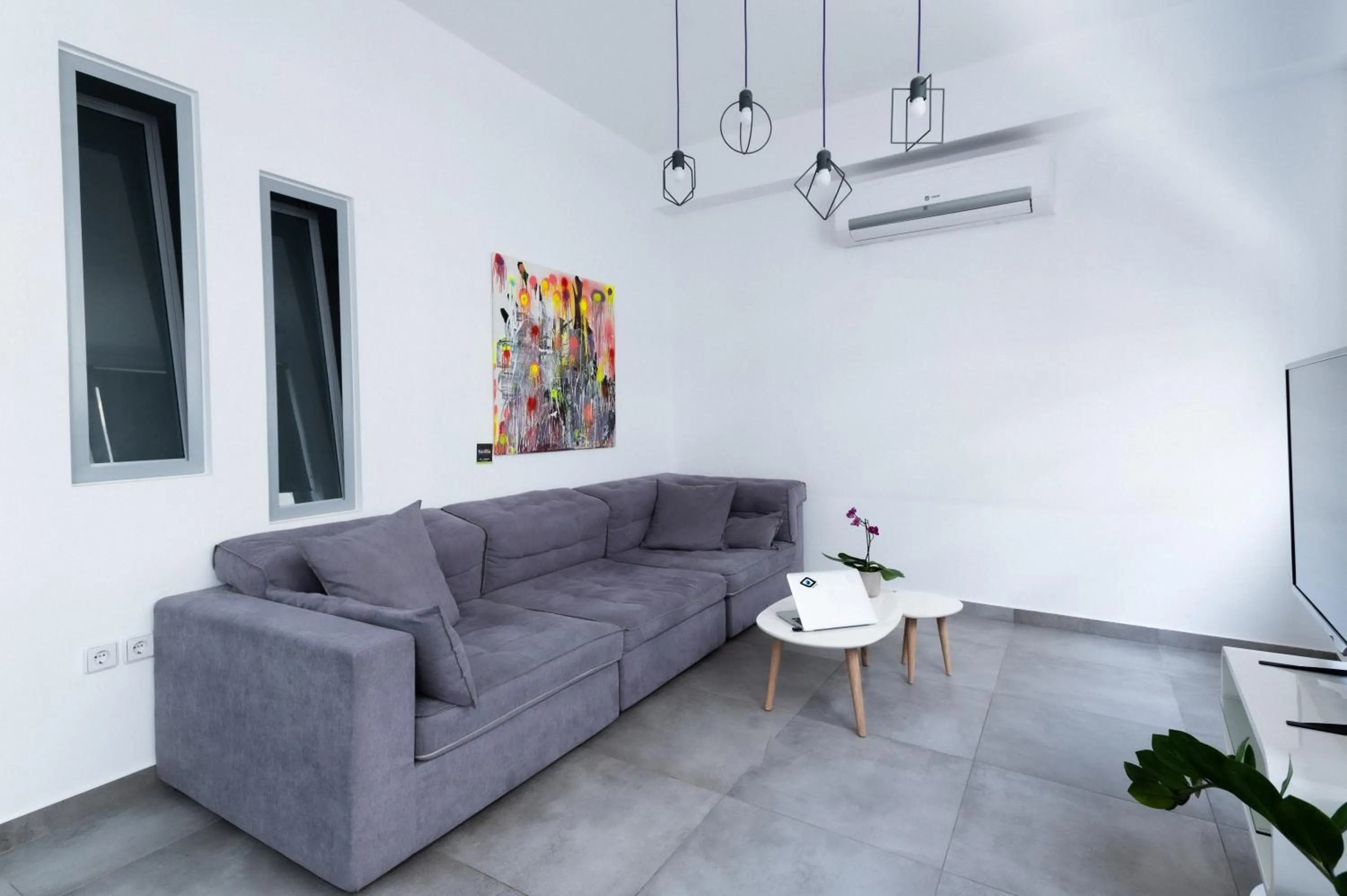 Hermes Apartments