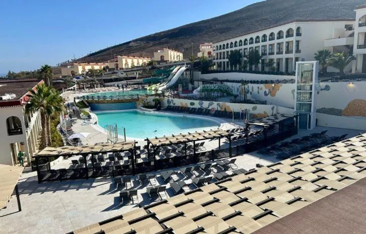 Swimming pool in Hotel LIVVO Jandía Golf