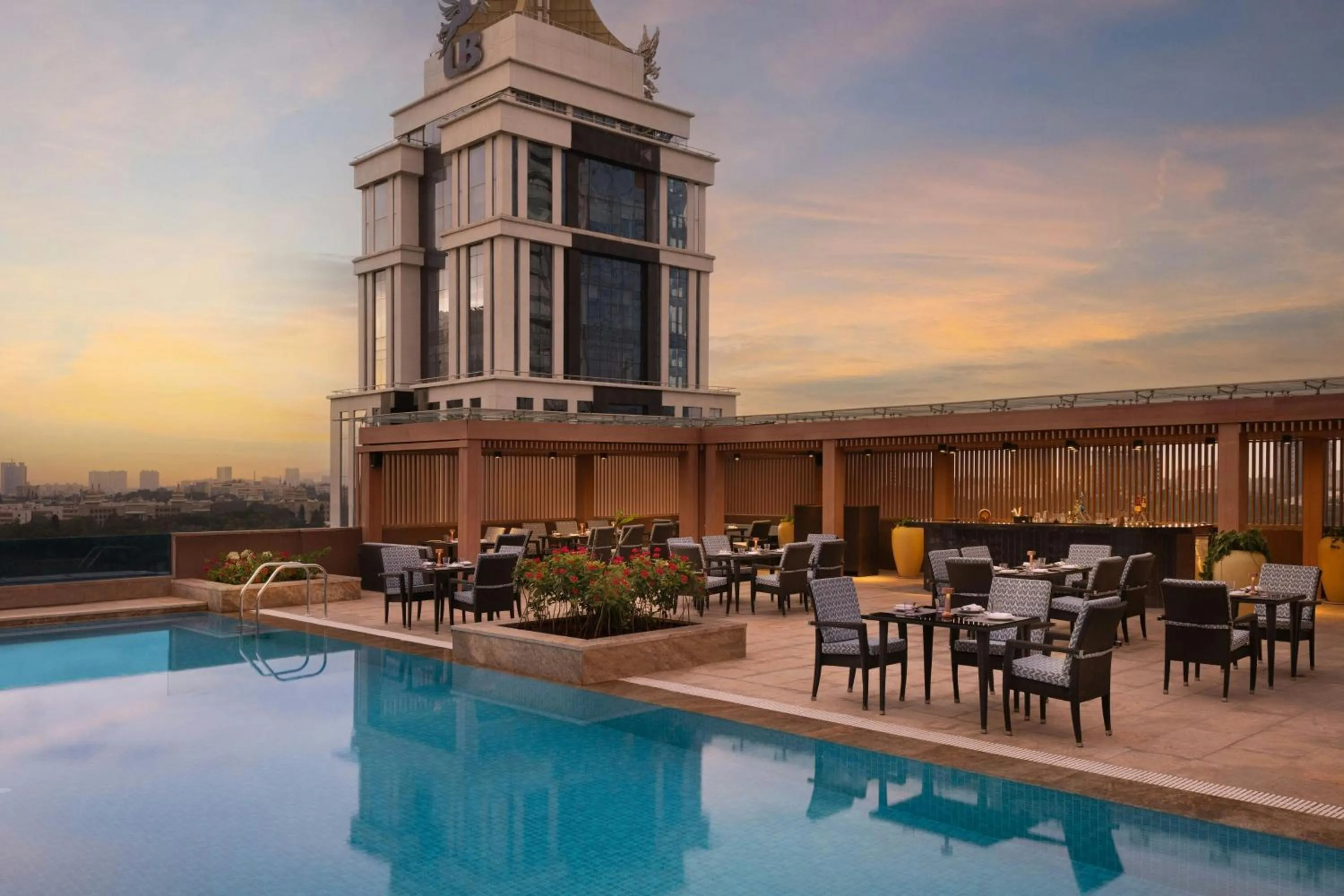 Lounge or bar in Marriott Executive Apartments Bengaluru UB City