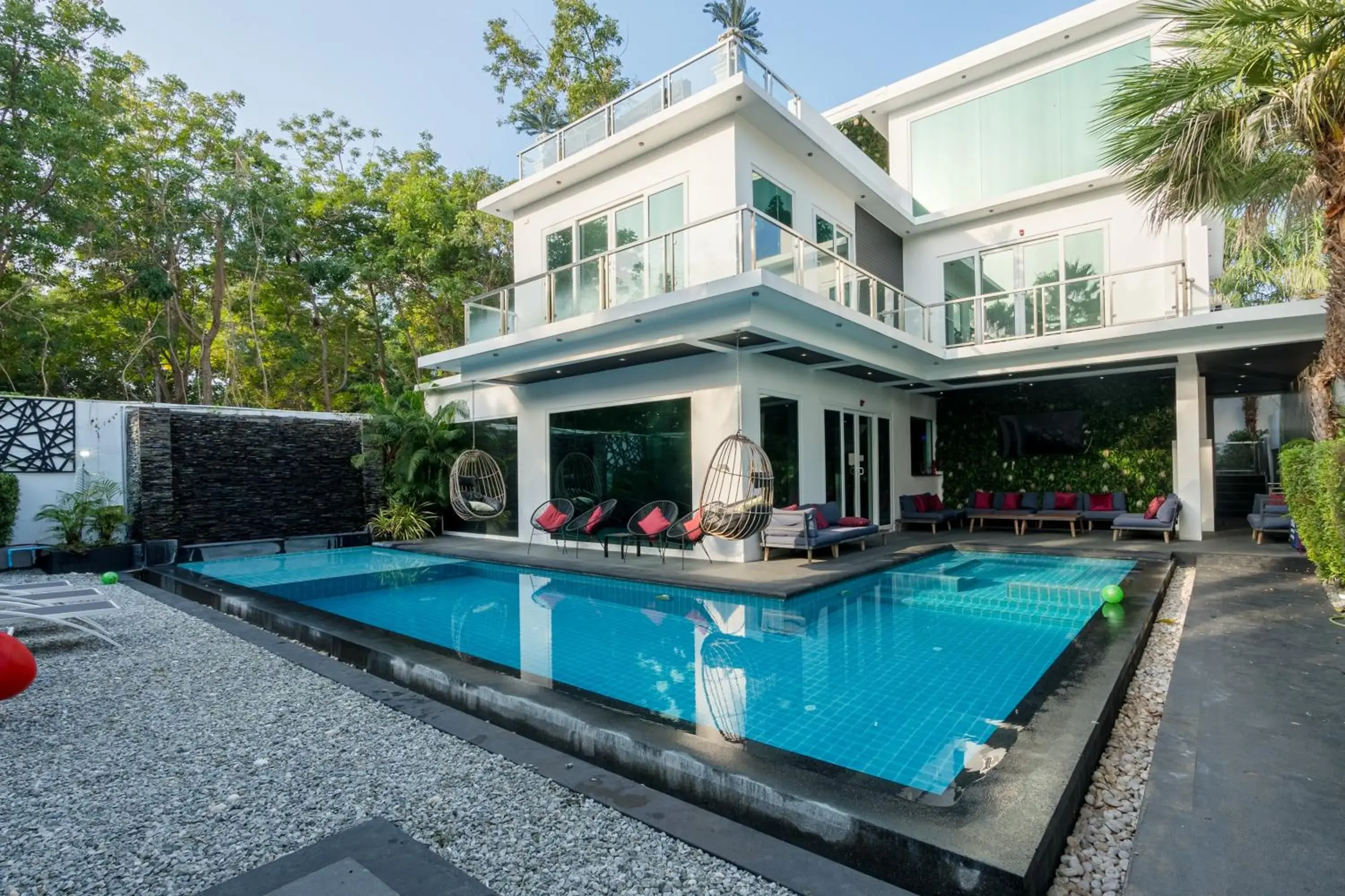 Property building in Villas In Pattaya Property building in Villas In Pattaya