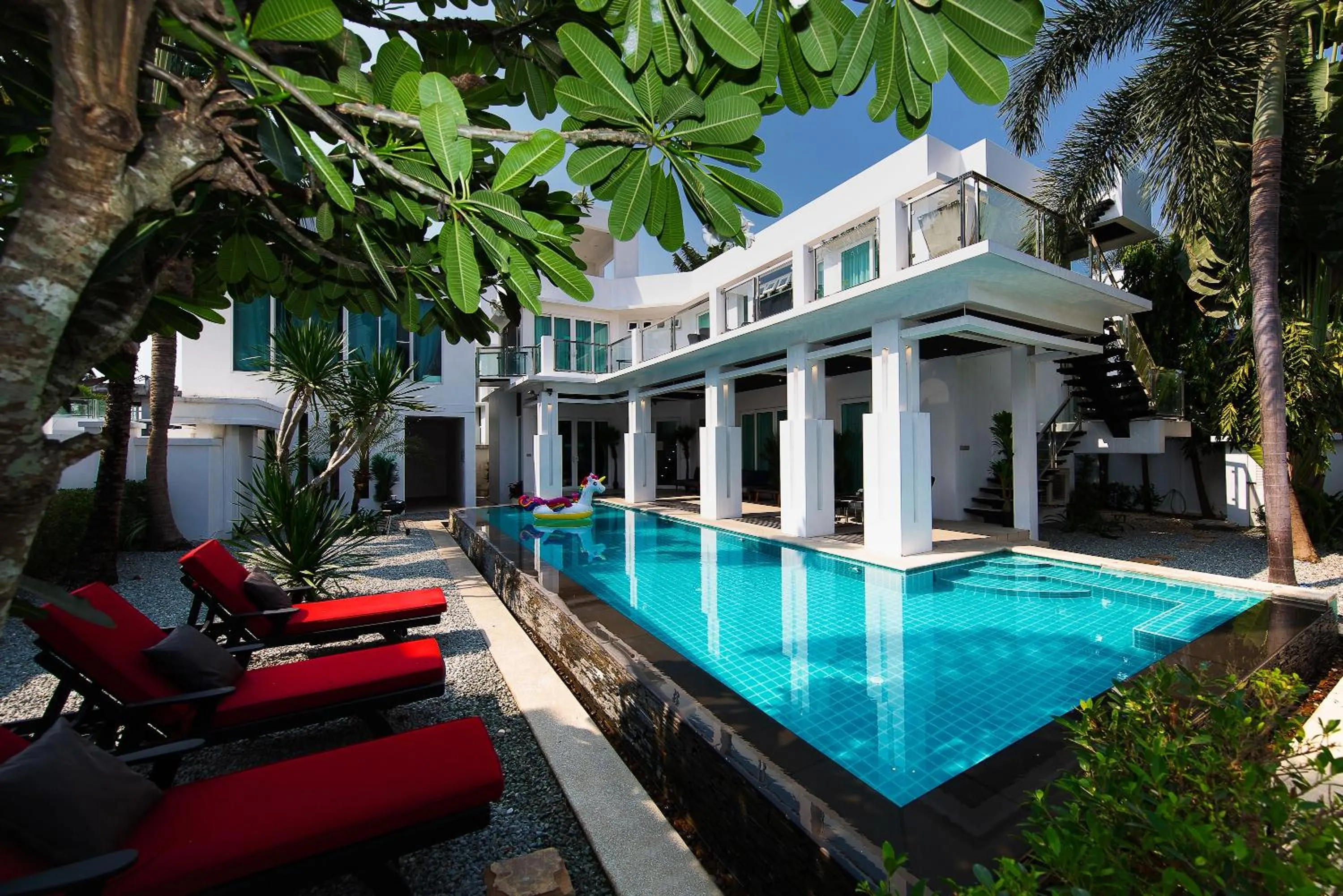 Patio in Villas In Pattaya