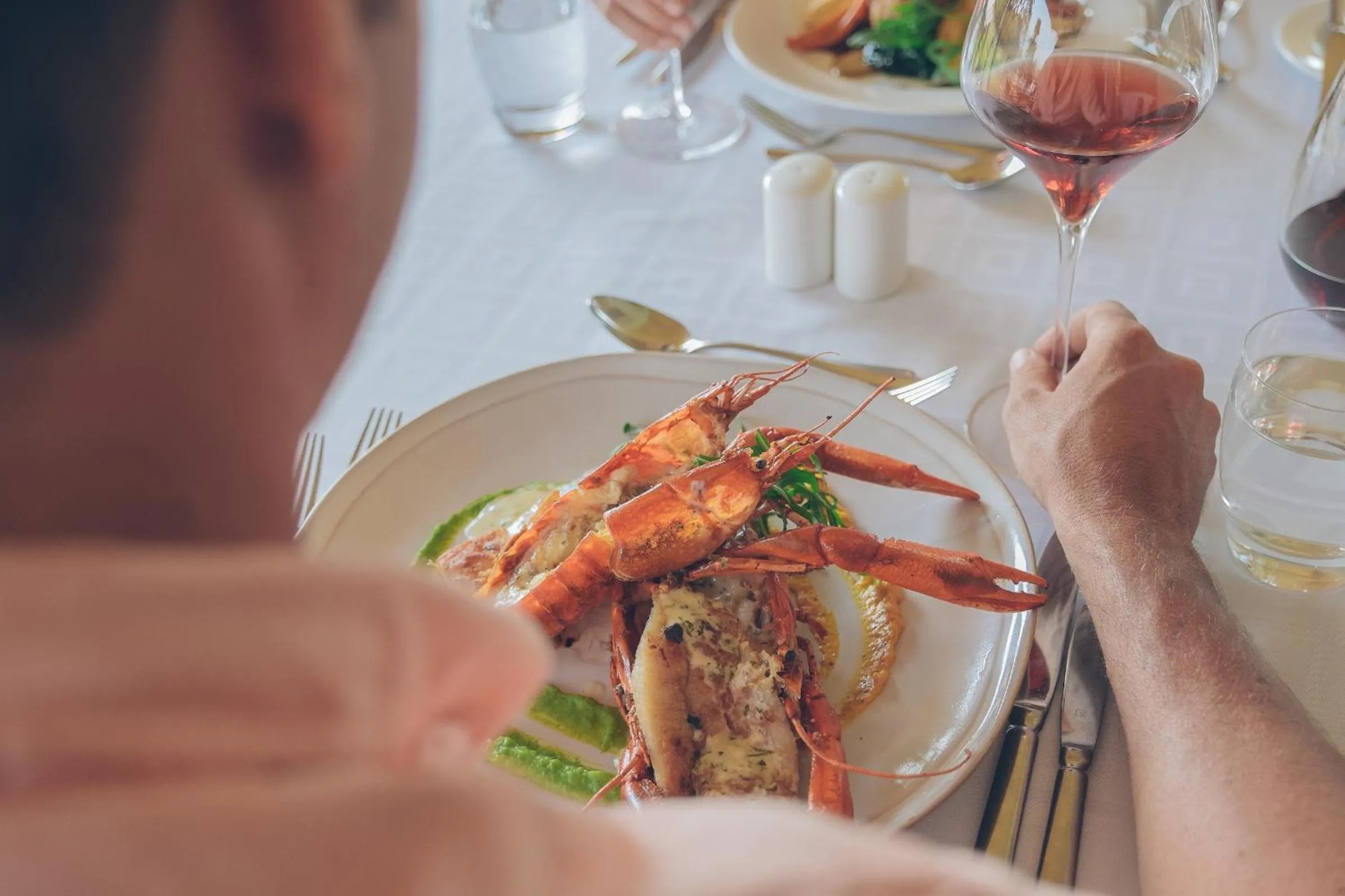 Food and drinks in Lilayi Lodge