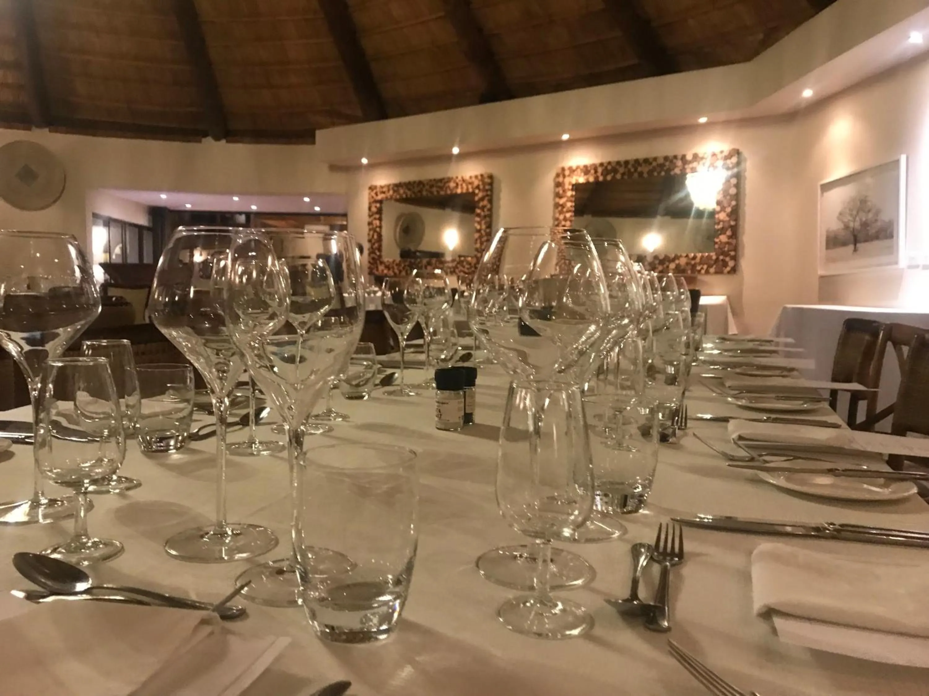 Restaurant/places to eat in Lilayi Lodge